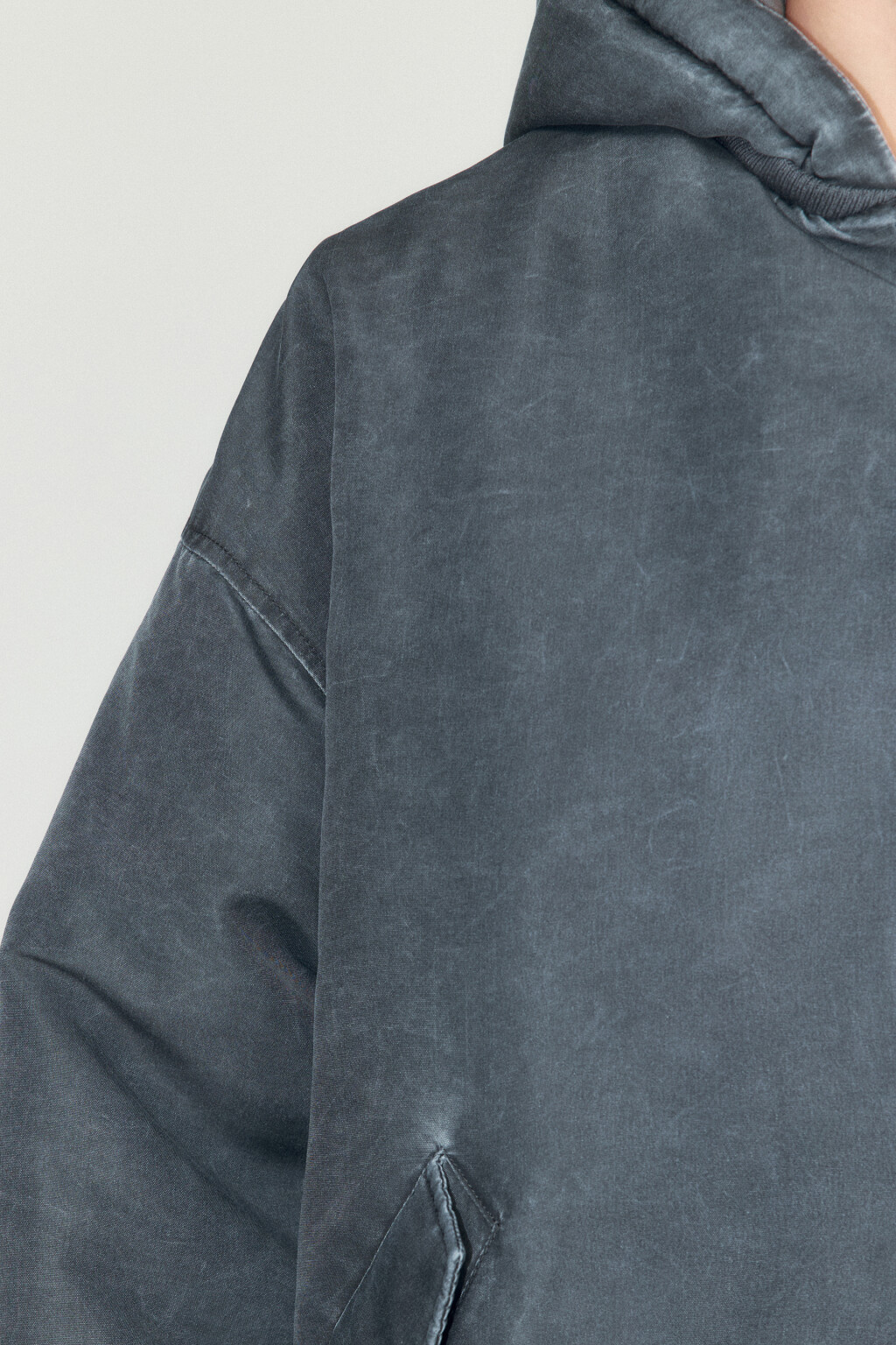 Куртка-бомбер oversize с вареным эффектом - цвет серый - 7