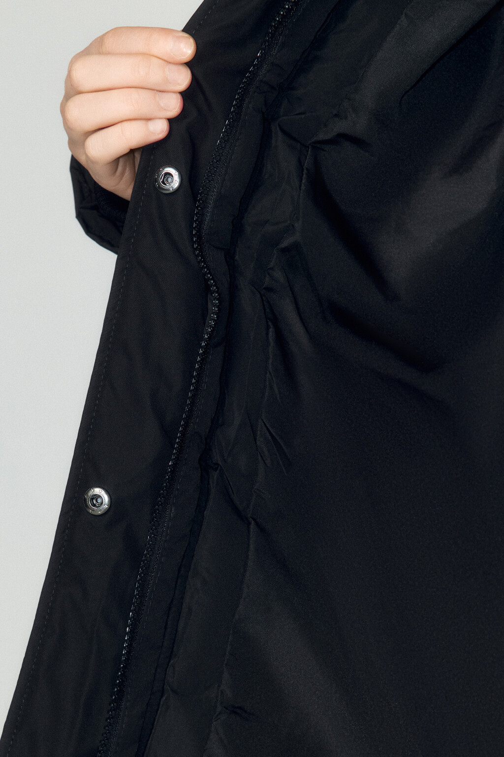 Куртка стеганая с воротником-стойкой и капюшоном - цвет черный - 9