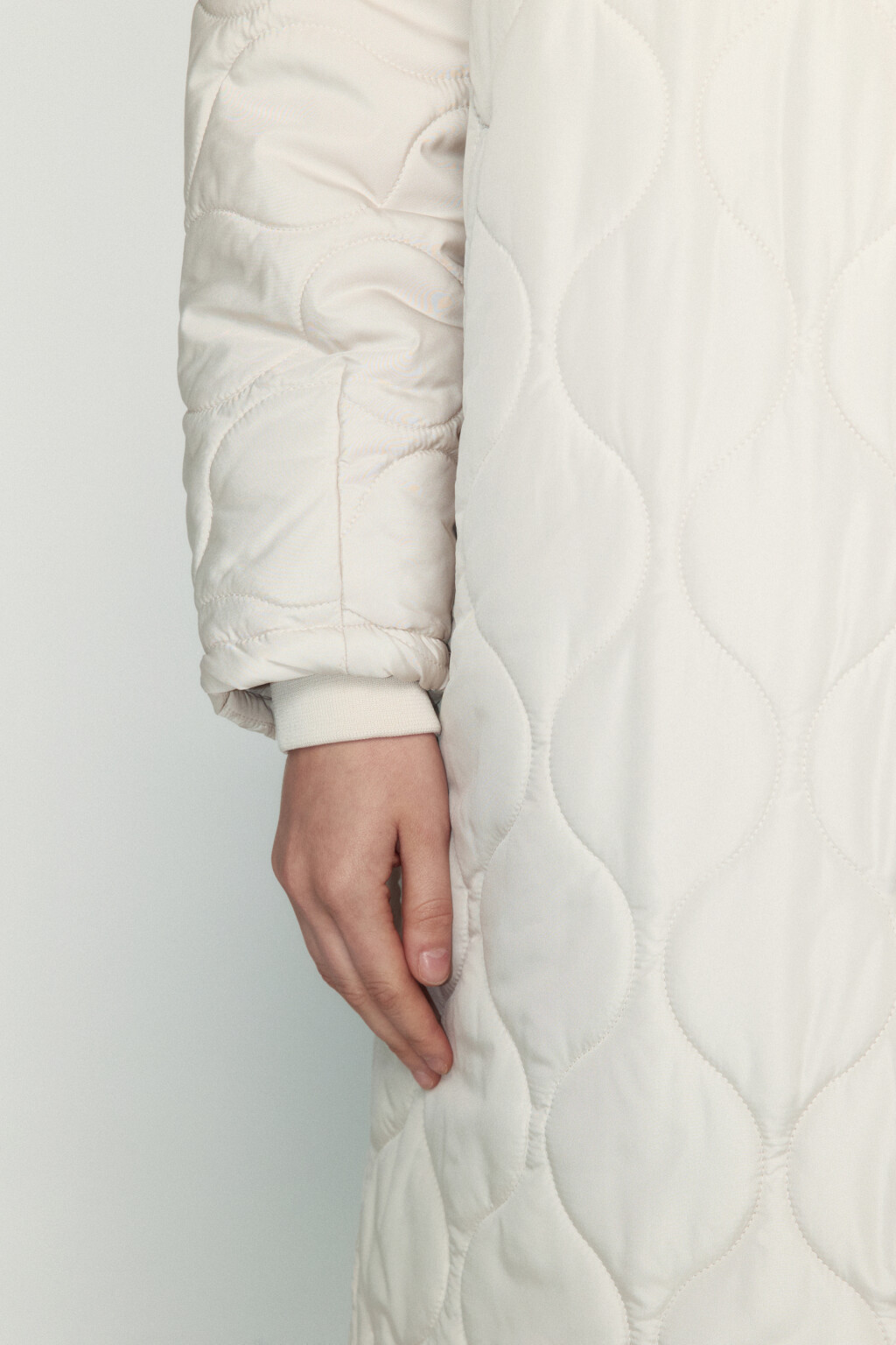 Пальто стеганое утепленное с капюшоном - цвет молочный - 7