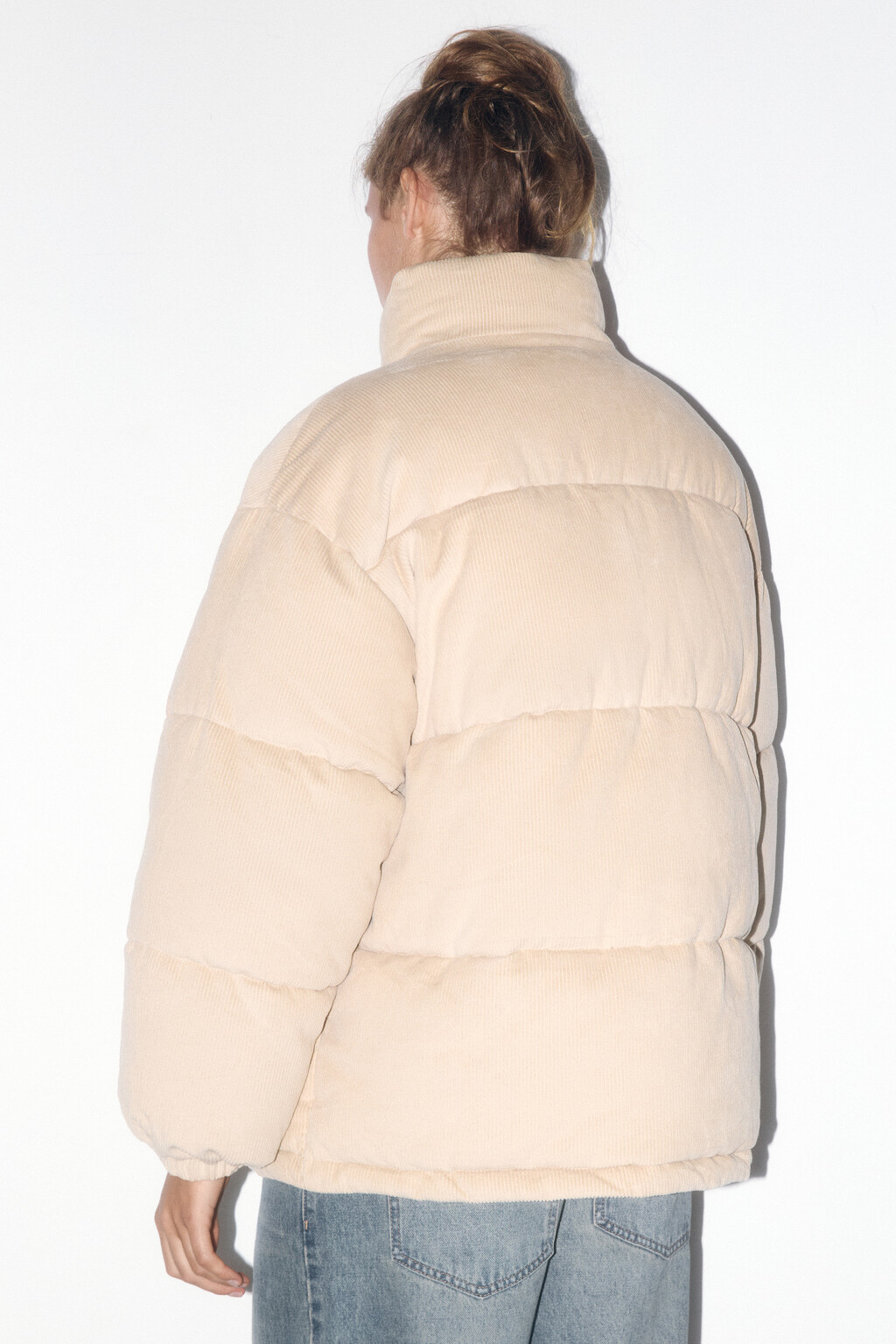 Куртка oversize стеганая с вельветовой фактурой - цвет бежевый - 4