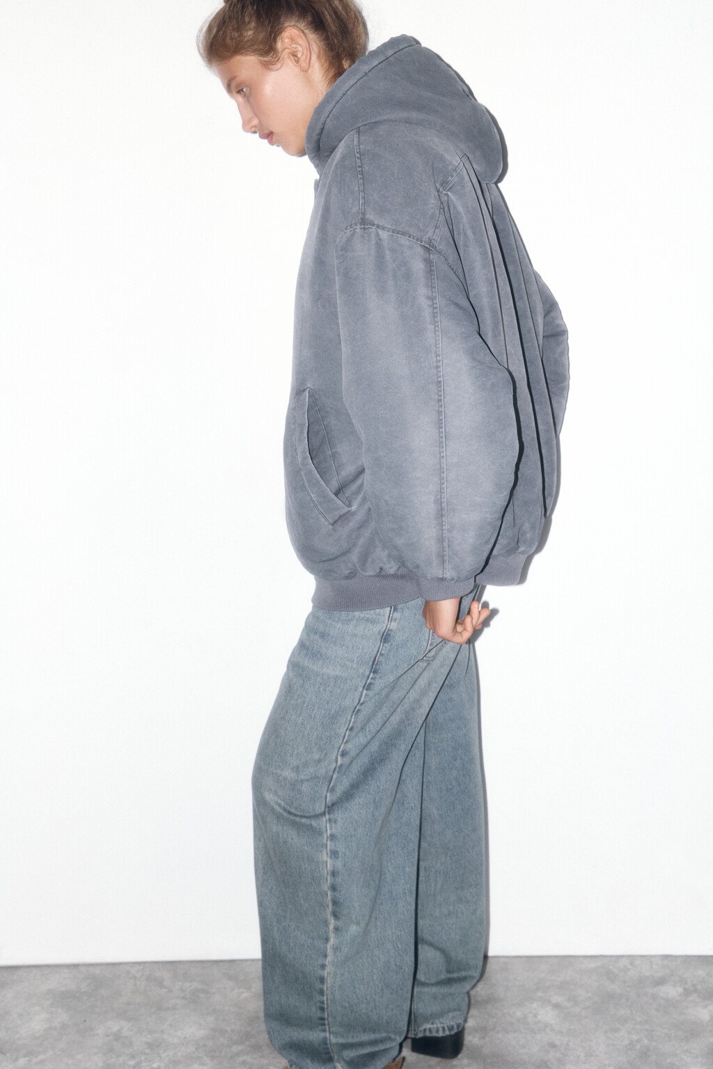 Куртка-бомбер oversize с капюшоном и вареным эффектом - цвет серый - 1