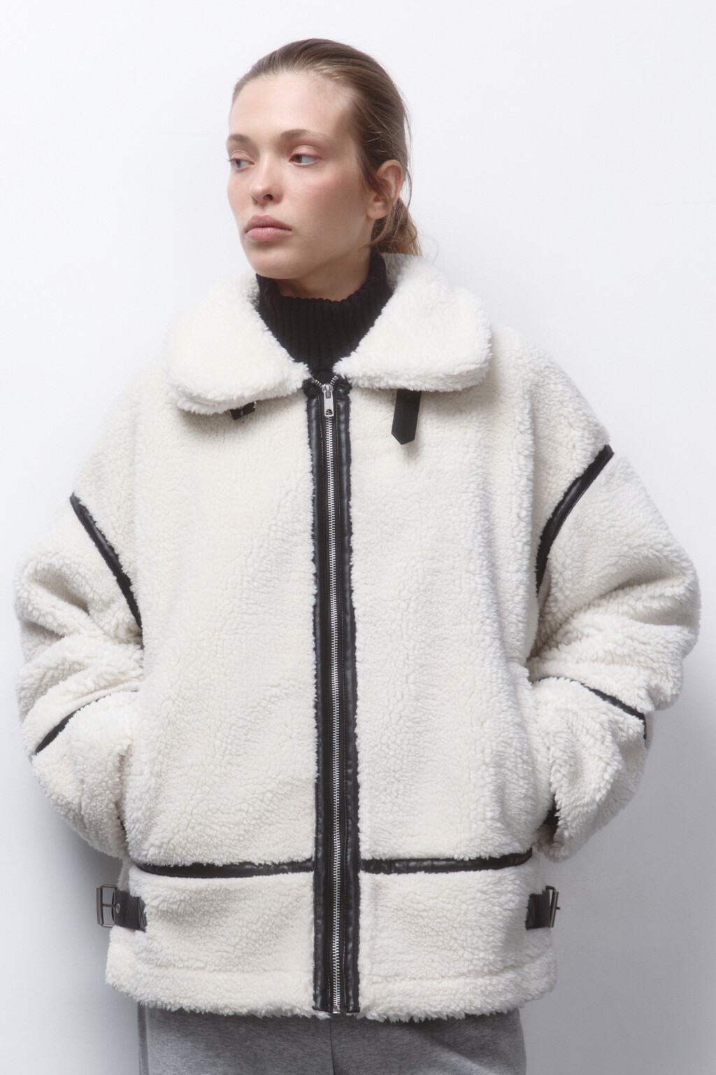 Куртка-авиатор из искусственного меха под овчину - цвет молочный - 2