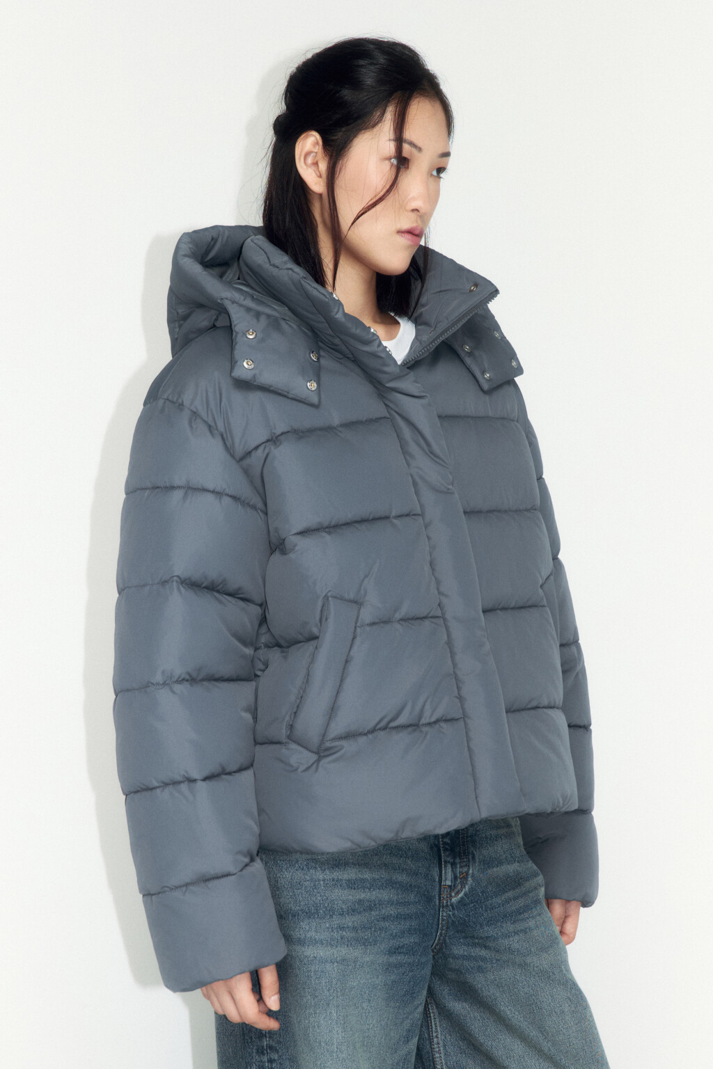 Куртка стеганая укороченная с капюшоном - цвет серый - 3
