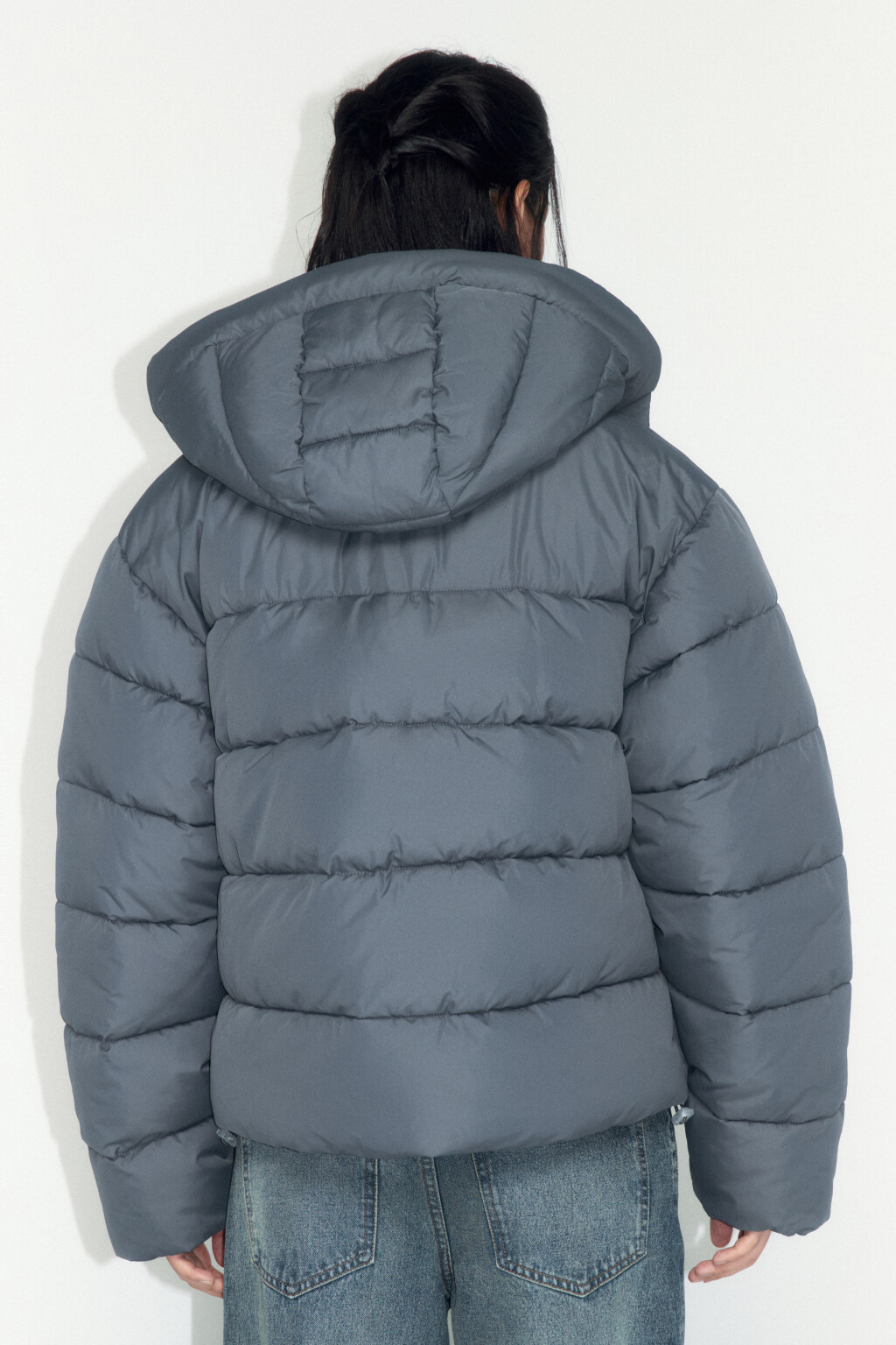 Куртка стеганая укороченная с капюшоном - цвет серый - 4