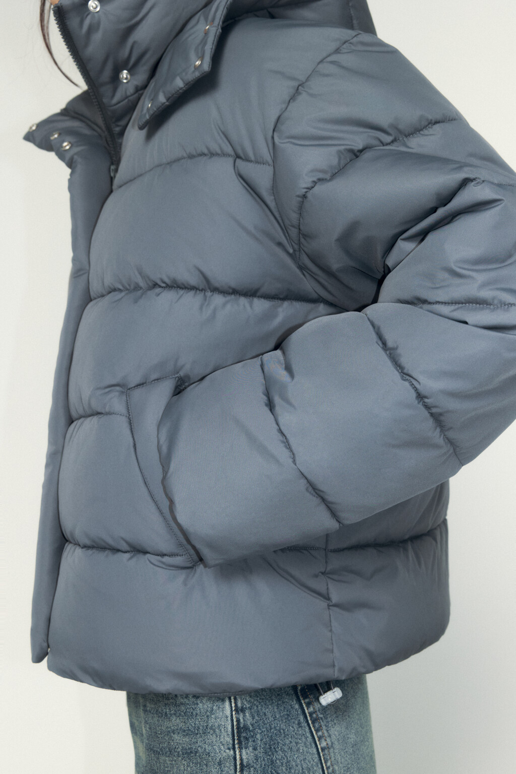 Куртка стеганая укороченная с капюшоном - цвет серый - 6
