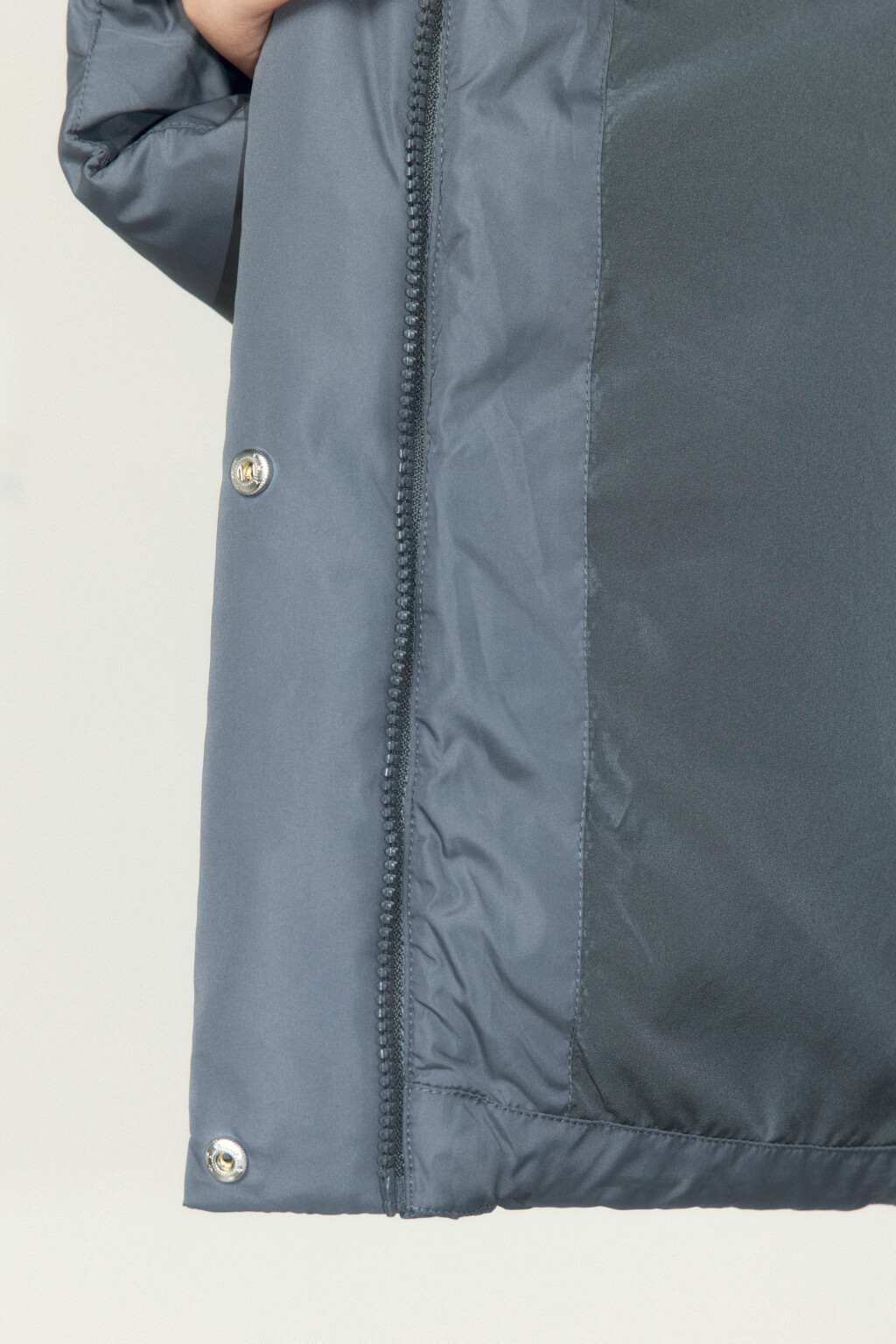 Куртка стеганая укороченная с капюшоном - цвет серый - 7