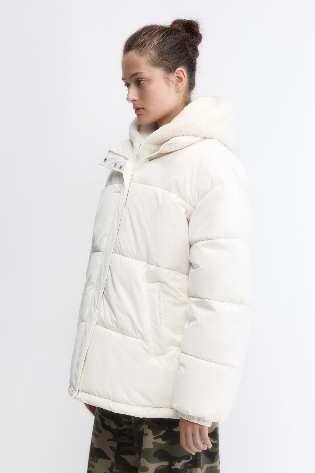 Куртка oversize стеганая с флисовым капюшоном - цвет молочный - 3