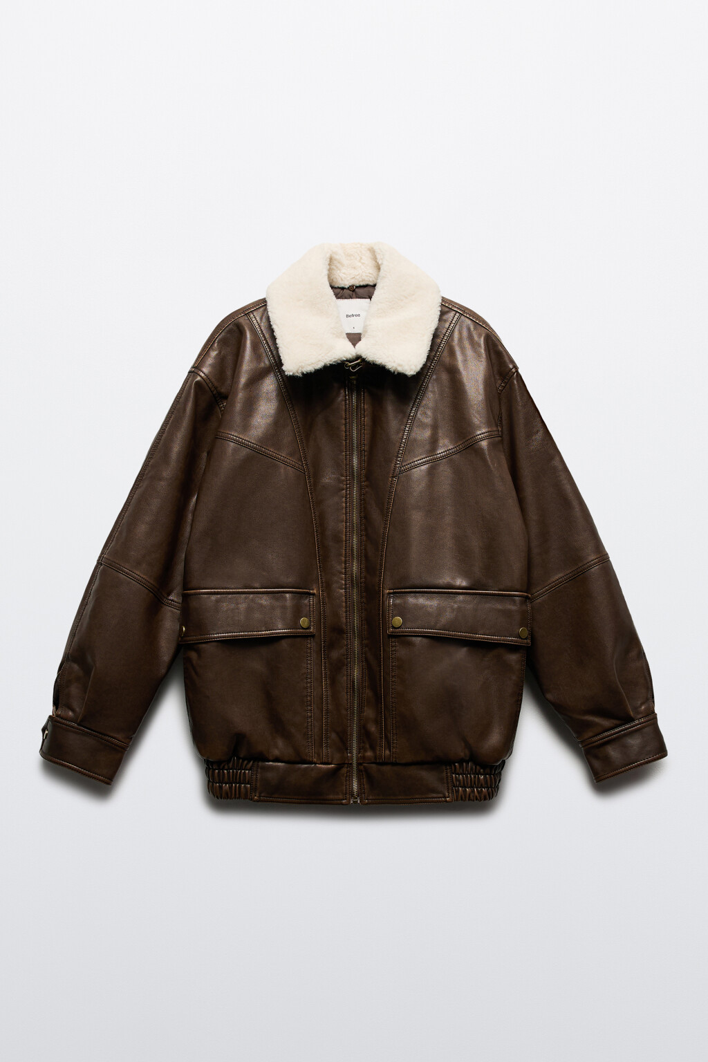 Куртка с кожаной фактурой и меховым воротником - цвет коричневый - 13
