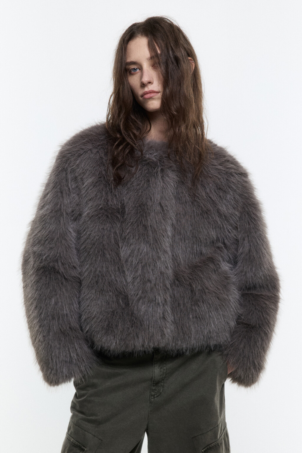Шуба укороченная из искусственного меха с ворсом - цвет серый - 3