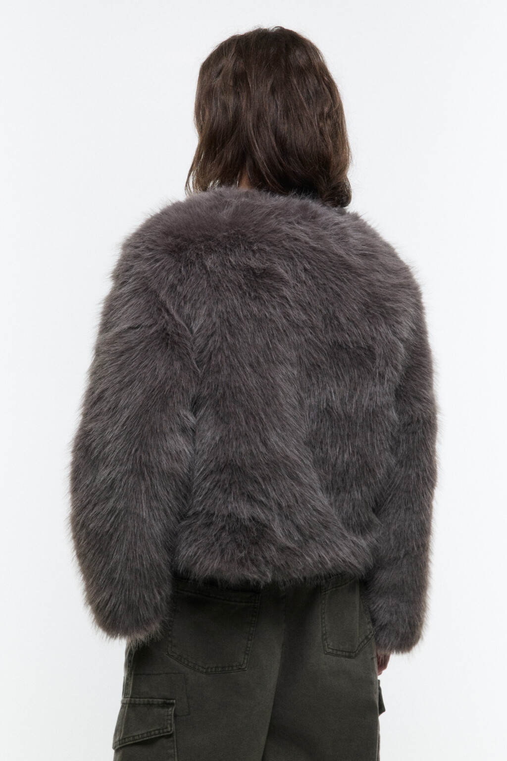 Шуба укороченная из искусственного меха с ворсом - цвет серый - 5