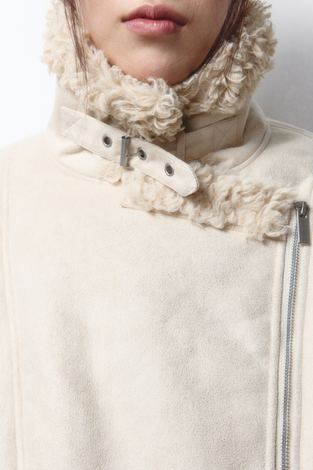 Дубленка из искусственной замши с отделкой - цвет бежевый - 6
