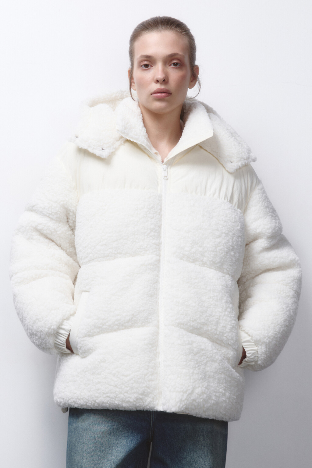 Куртка стеганая из искусственного меха с кокеткой - цвет молочный - 2