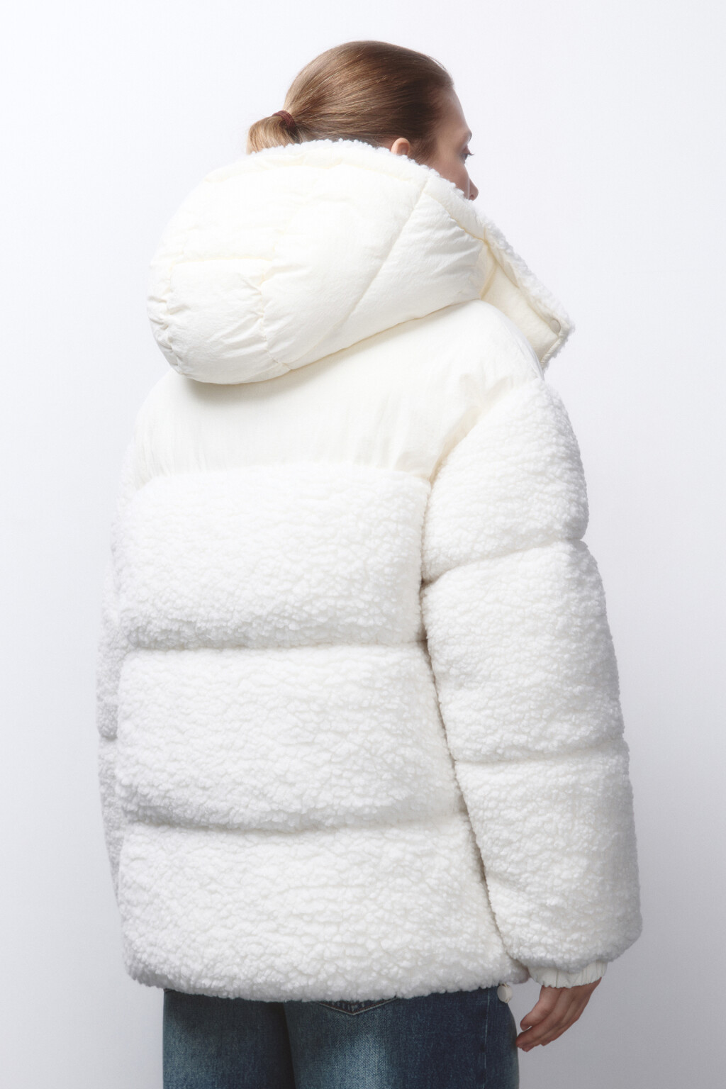 Куртка стеганая из искусственного меха с кокеткой - цвет молочный - 4