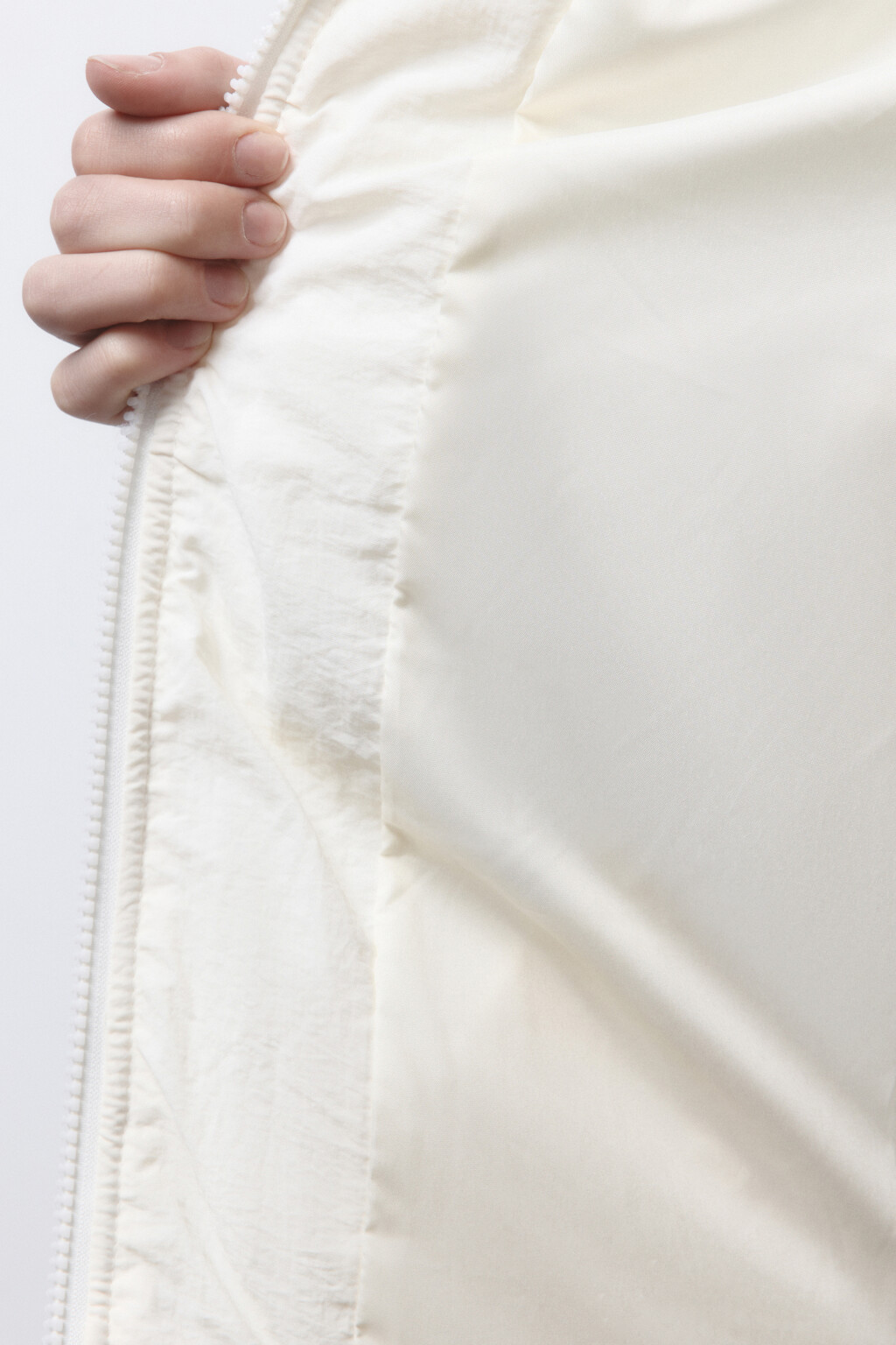 Куртка стеганая из искусственного меха с кокеткой - цвет молочный - 8