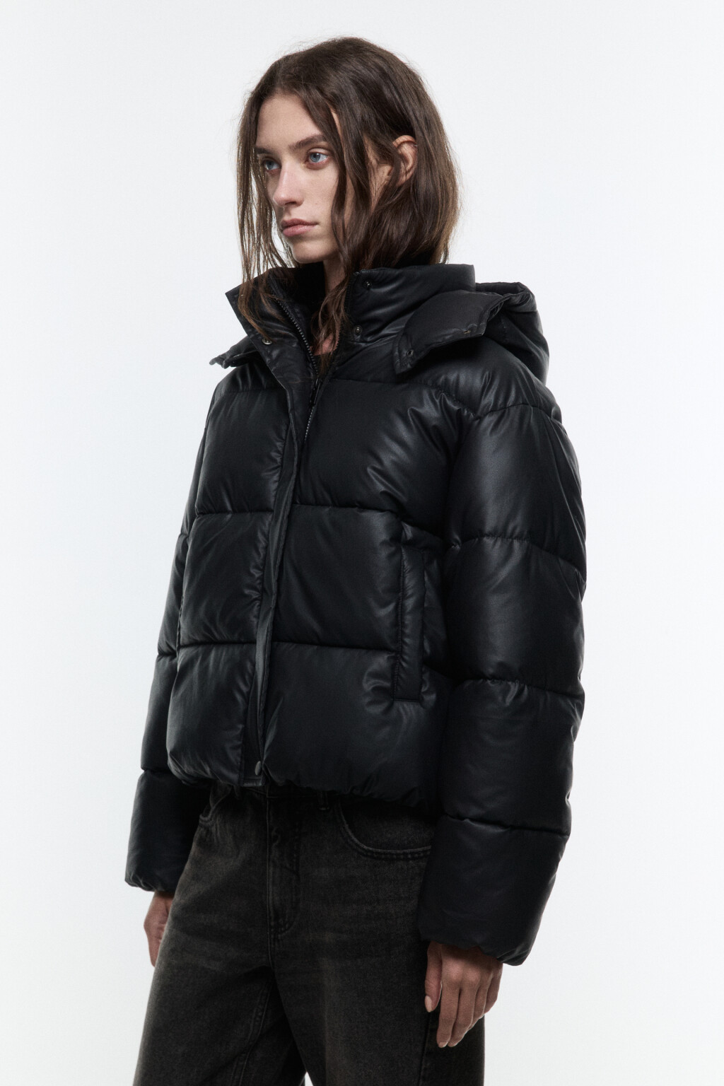 Куртка из искусственной кожи с капюшоном - цвет черный - 2