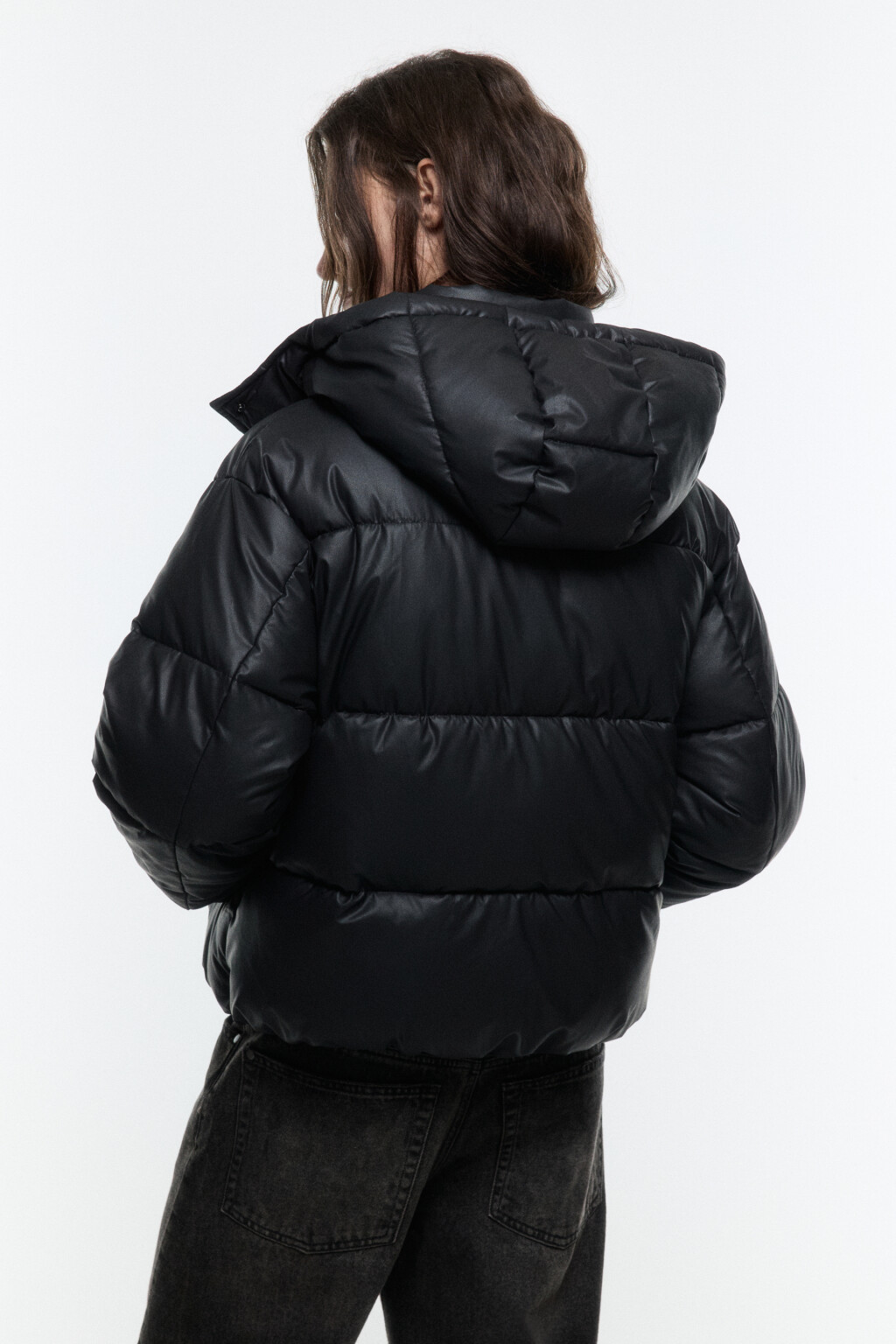 Куртка из искусственной кожи с капюшоном - цвет черный - 3