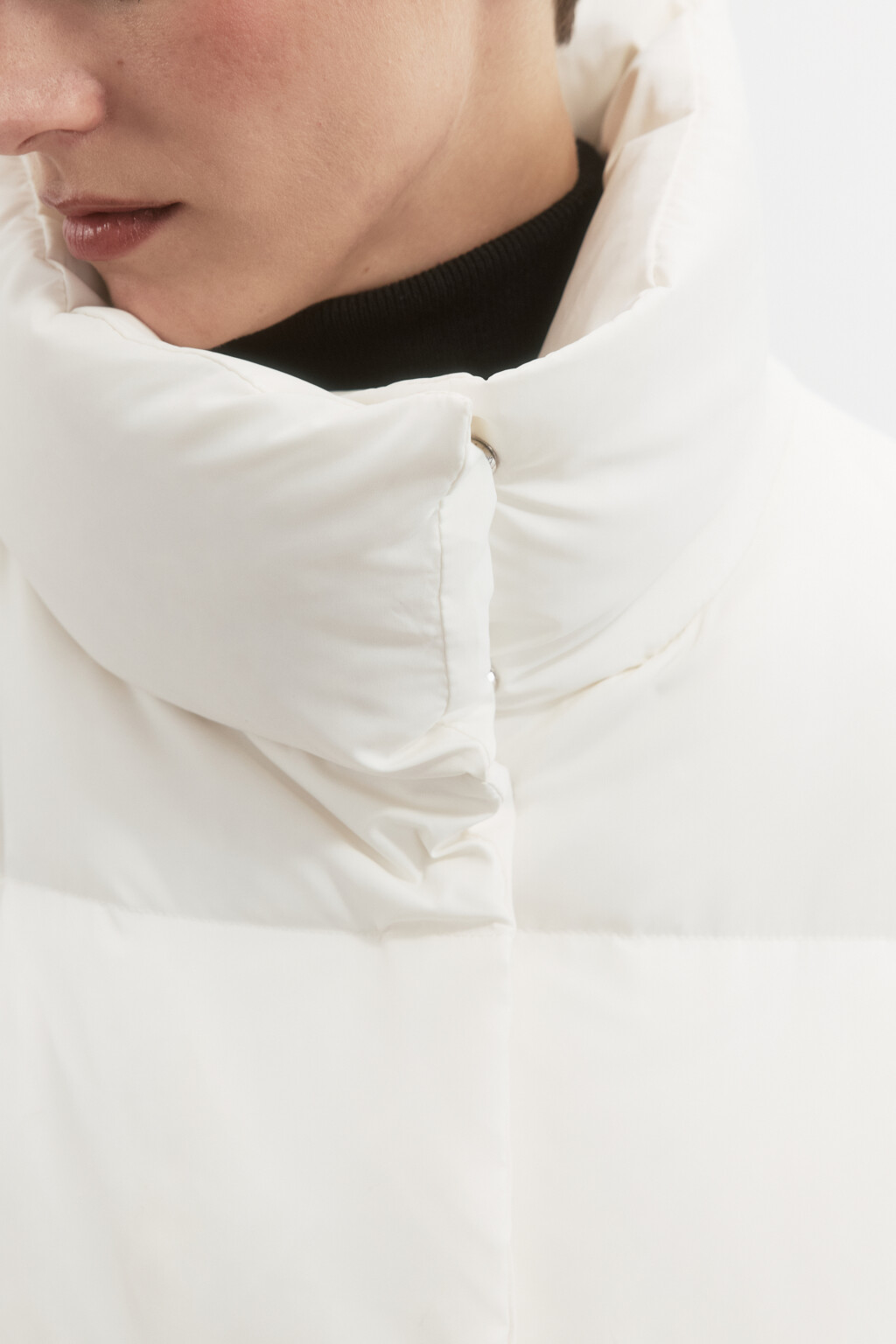 Пуховик стеганый на натуральном утеплителе - цвет бежевый - 7