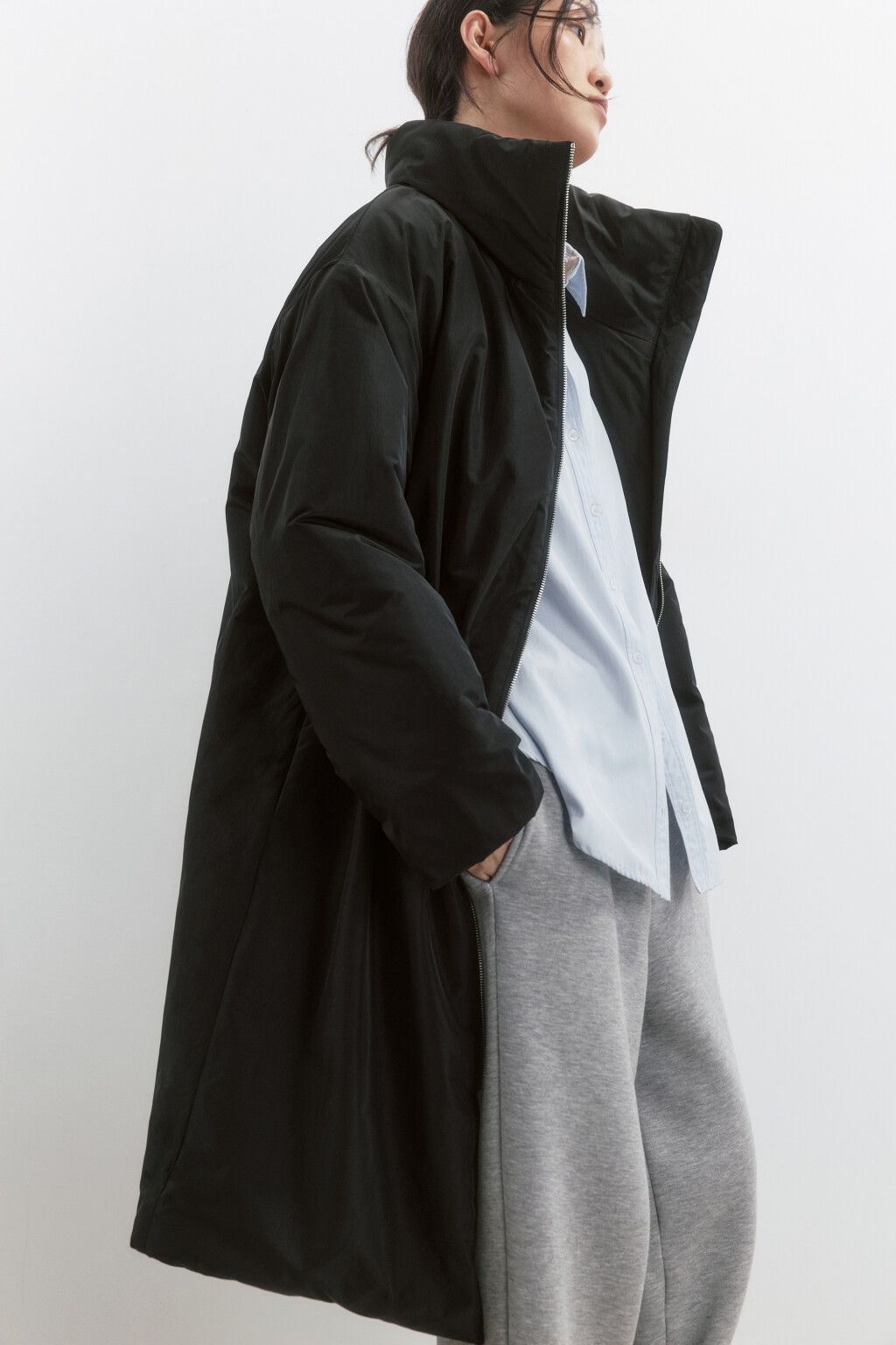 Пальто утепленное с воротником-стойкой - цвет черный - 1