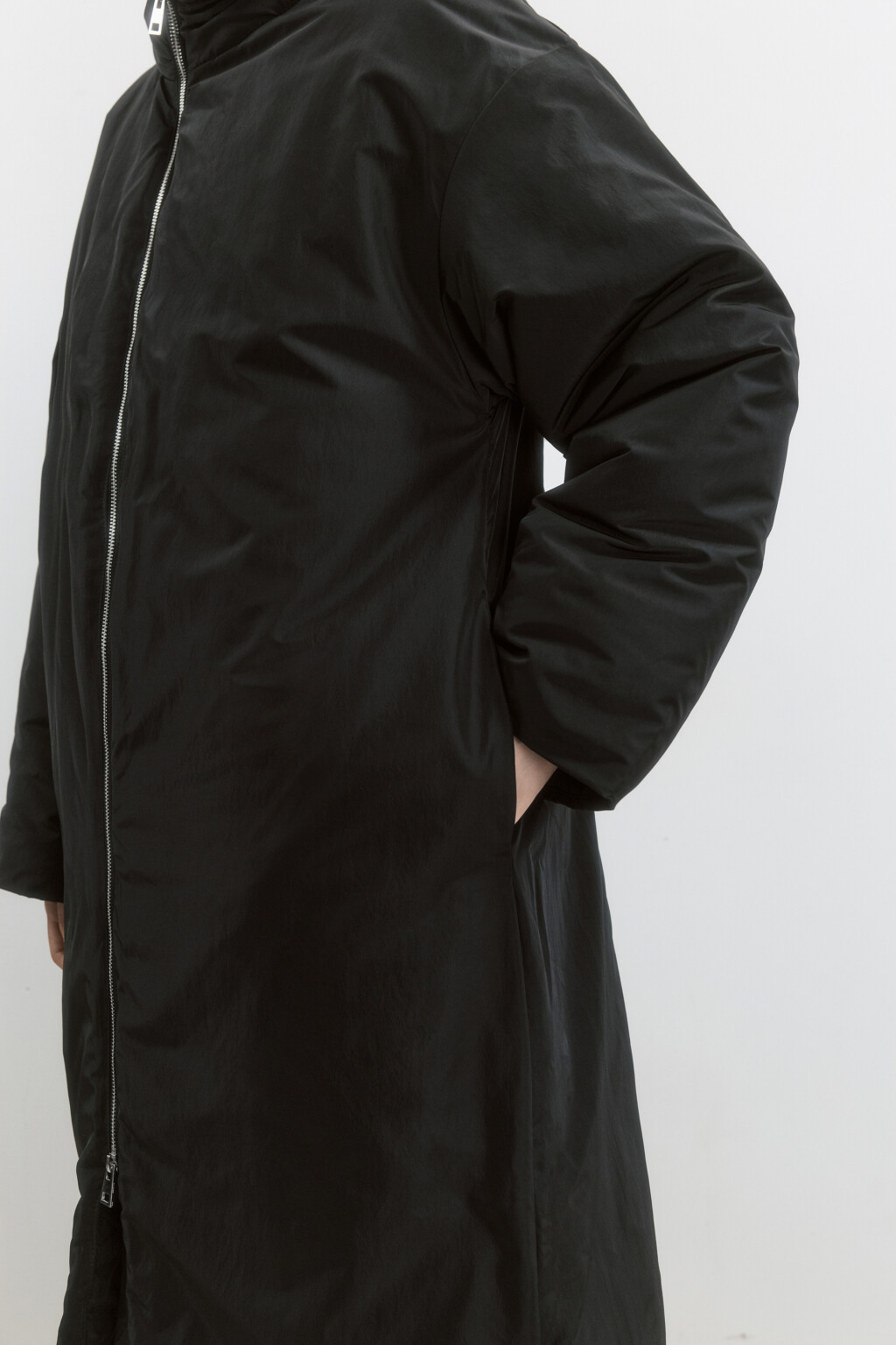 Пальто утепленное с воротником-стойкой - цвет черный - 7