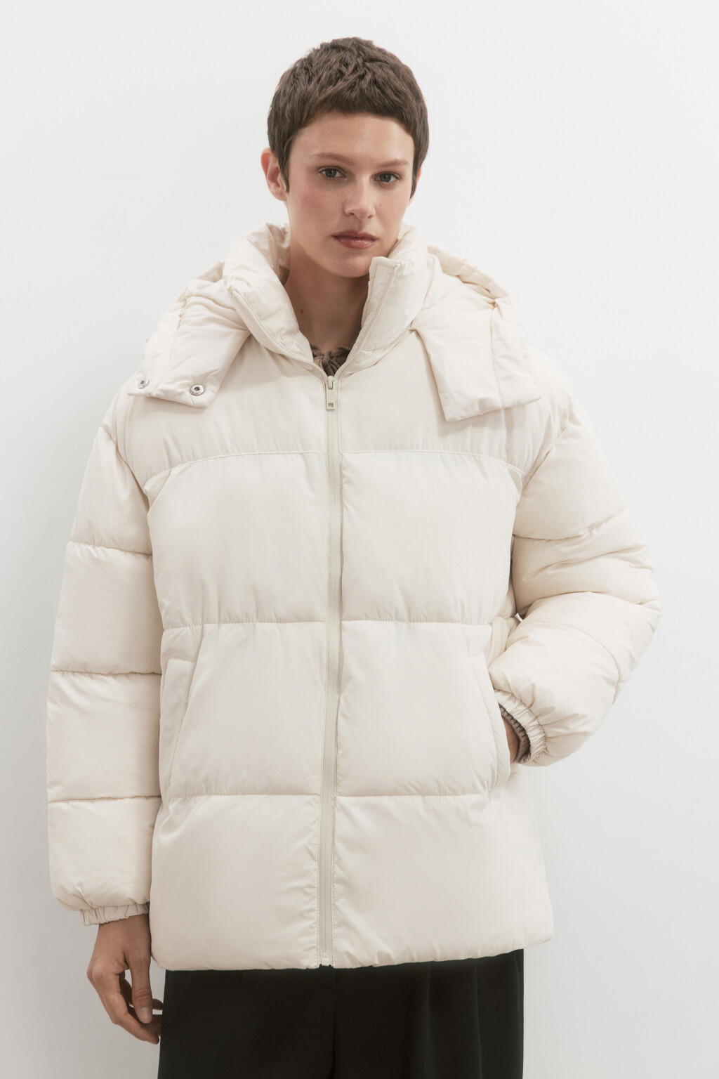 Куртка стеганая теплая с капюшоном - цвет молочный - 2