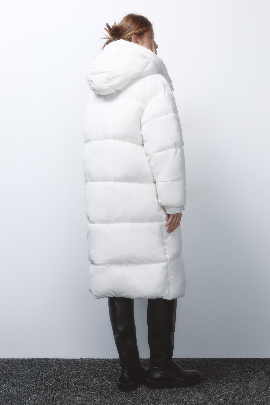 Пальто стеганое с утепленным капюшоном - цвет молочный - 4