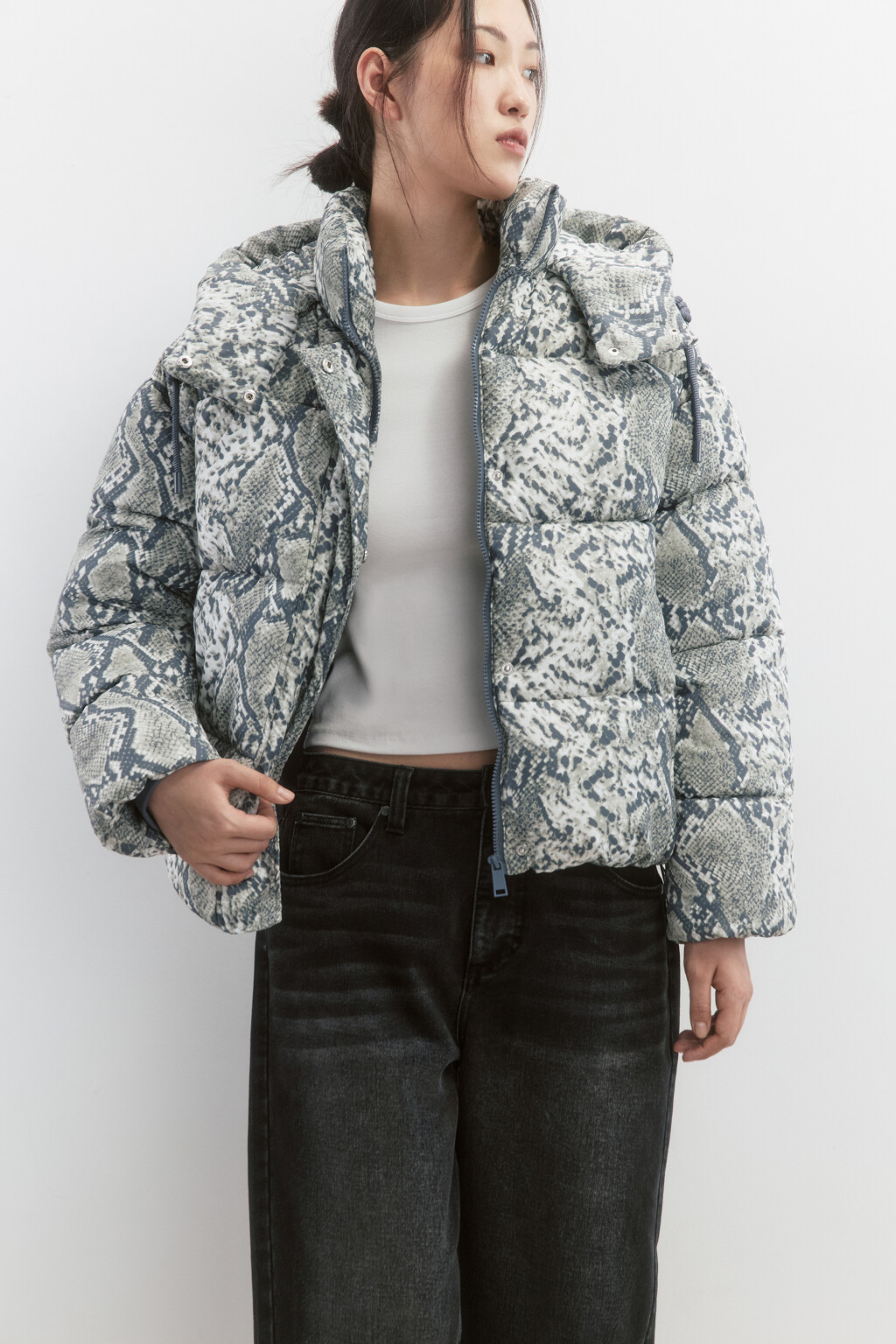 Куртка стеганая с анималистическим принтом - цвет серый - 1