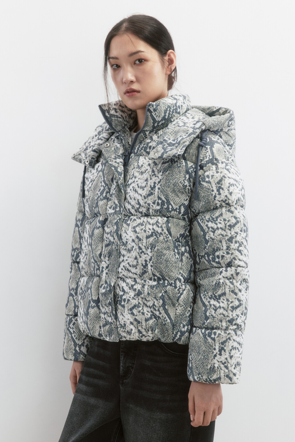 Куртка стеганая с анималистическим принтом - цвет серый - 3