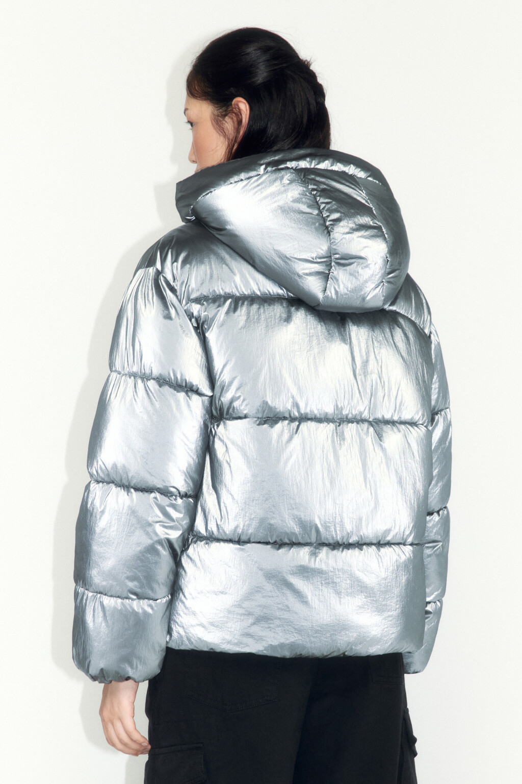 Куртка стеганая из блестящей ткани - цвет серый - 5