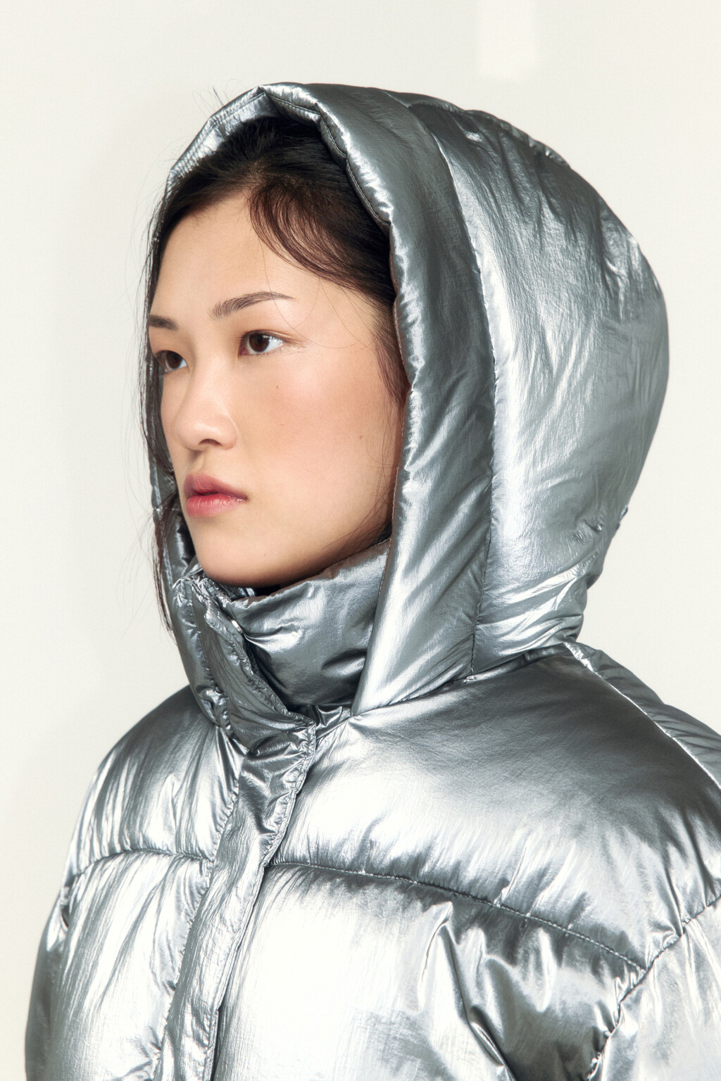 Куртка стеганая из блестящей ткани - цвет серый - 8