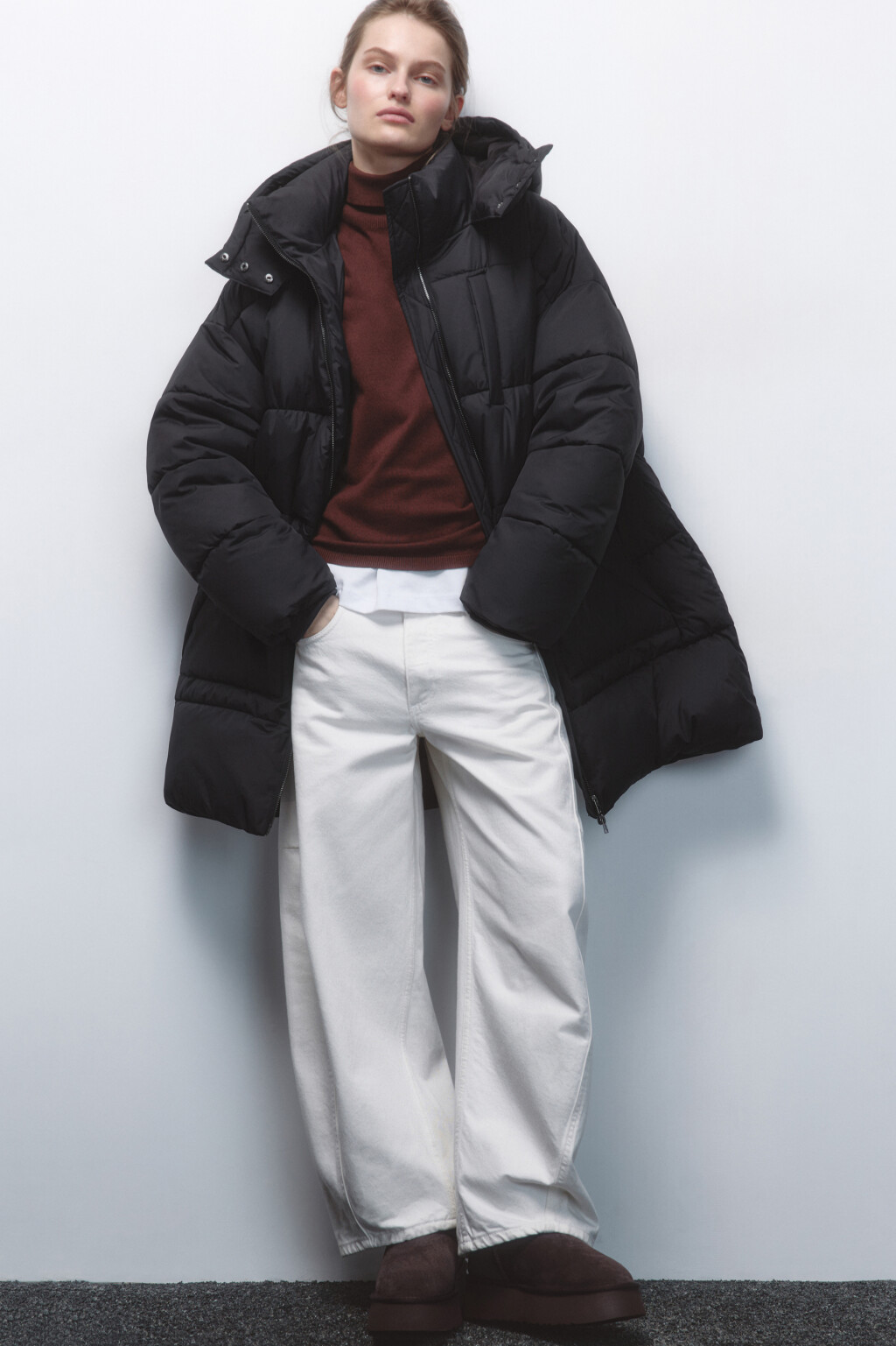 Куртка стеганая удлиненная с капюшоном - цвет черный - 2