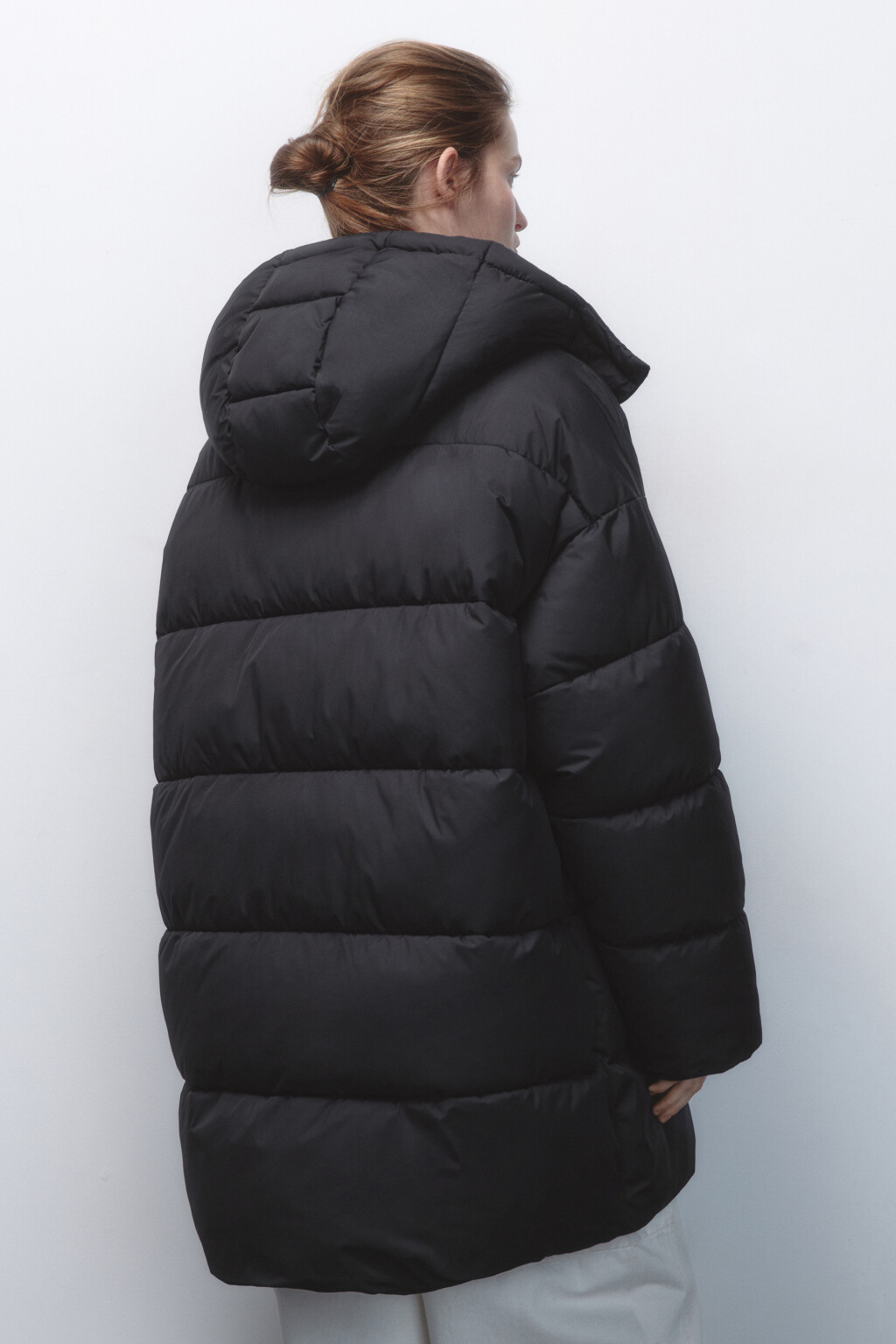 Куртка стеганая удлиненная с капюшоном - цвет черный - 5
