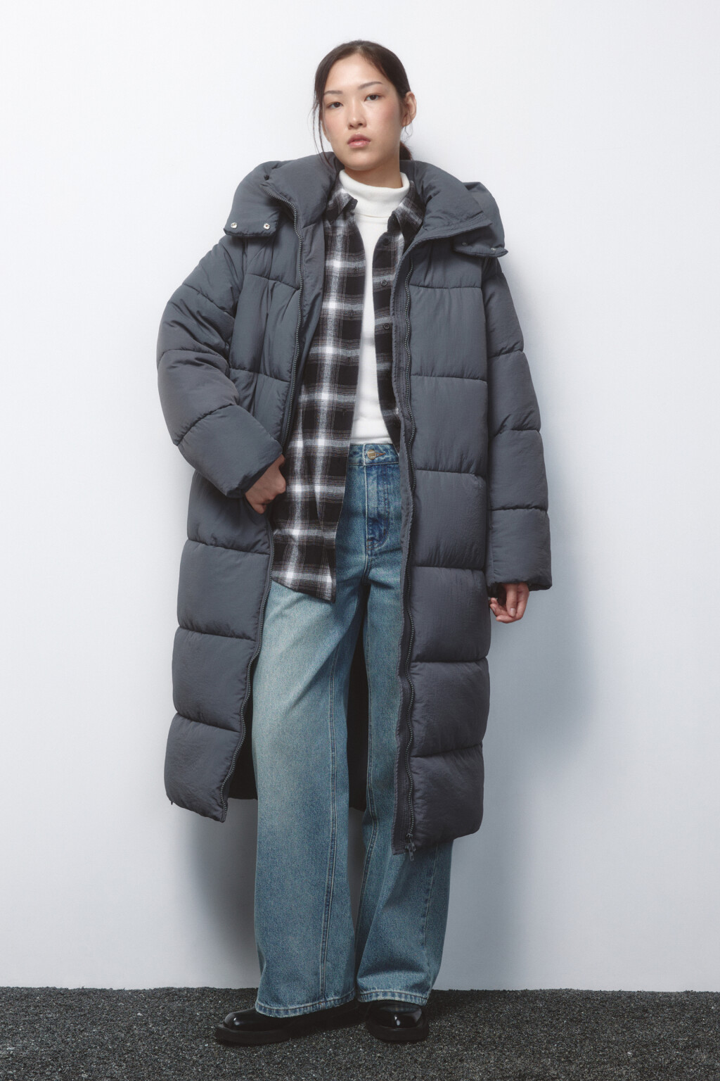 Пальто стеганое с капюшоном и воротником-стойкой - цвет серый - 5