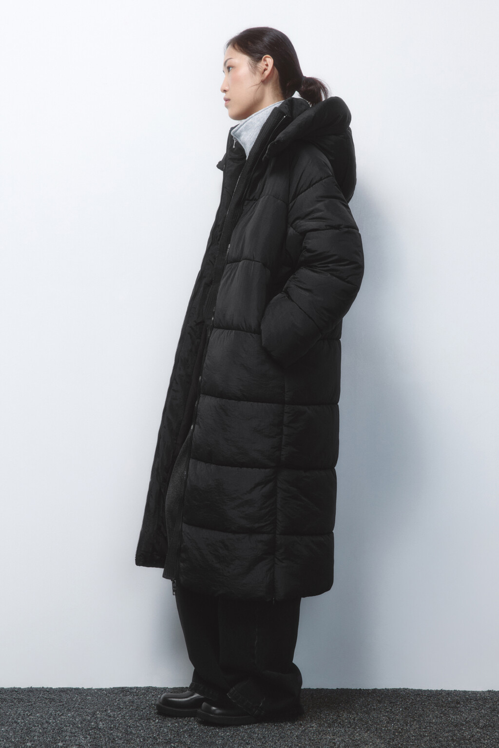 Пальто стеганое с капюшоном и воротником-стойкой - цвет черный - 1