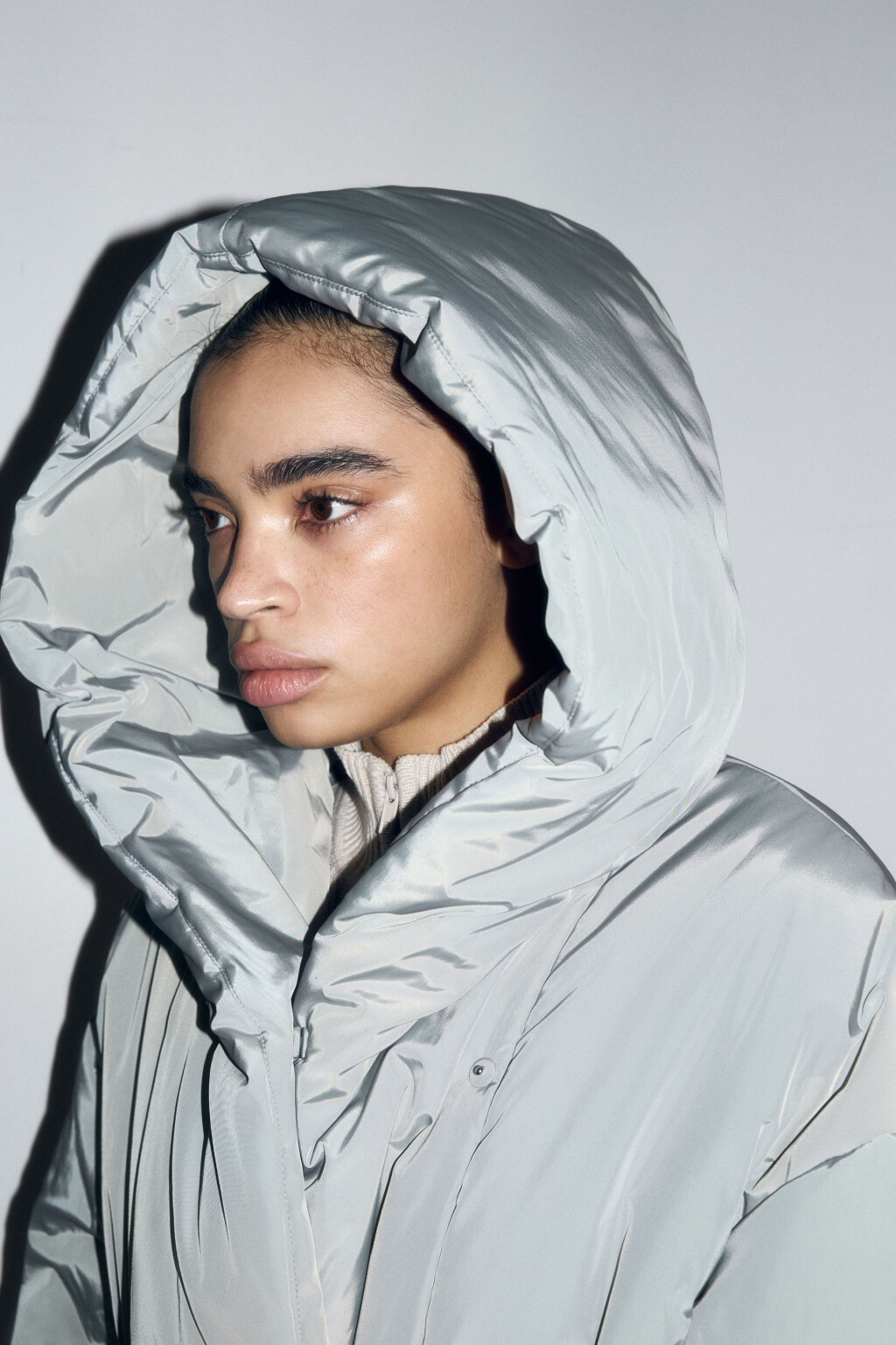 Пальто утепленное с капюшоном и поясом - цвет мятный - 7