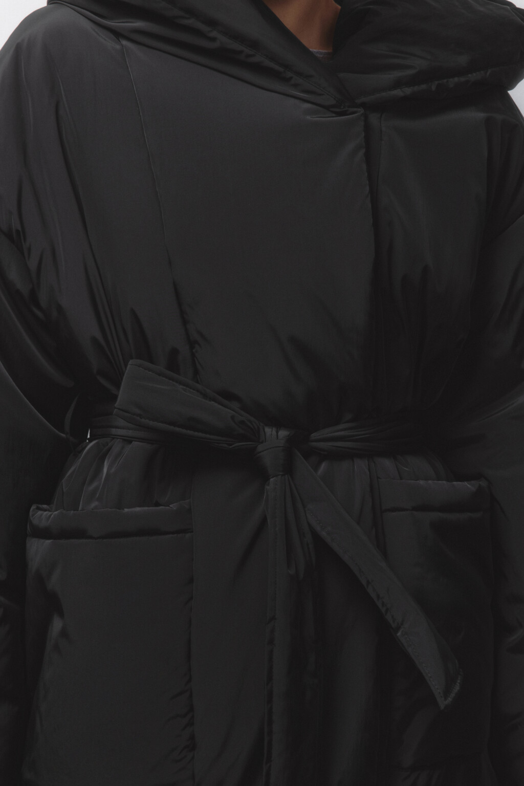 Пальто утепленное с капюшоном и поясом - цвет черный - 7