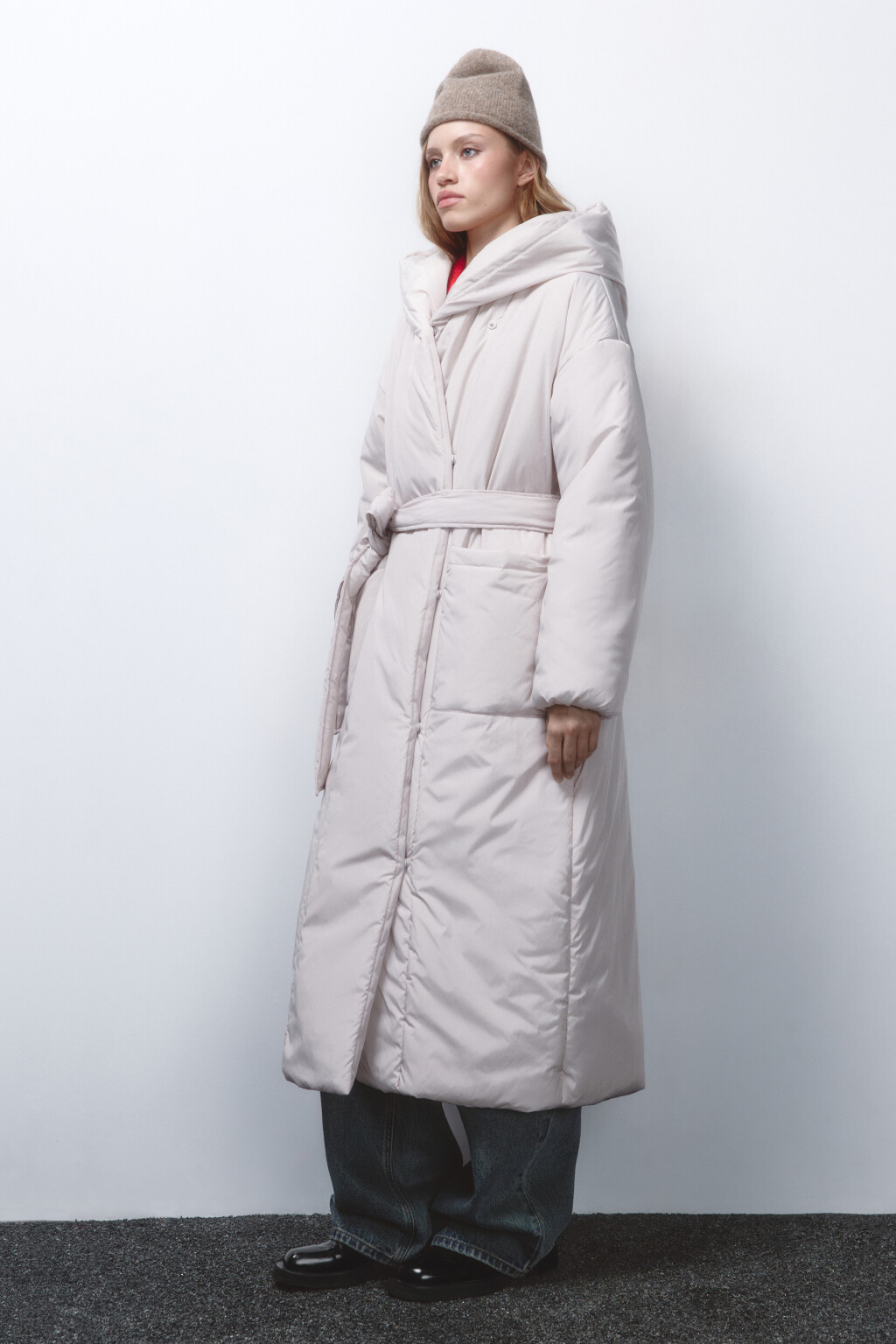 Пальто утепленное с капюшоном и поясом - цвет молочный - 3