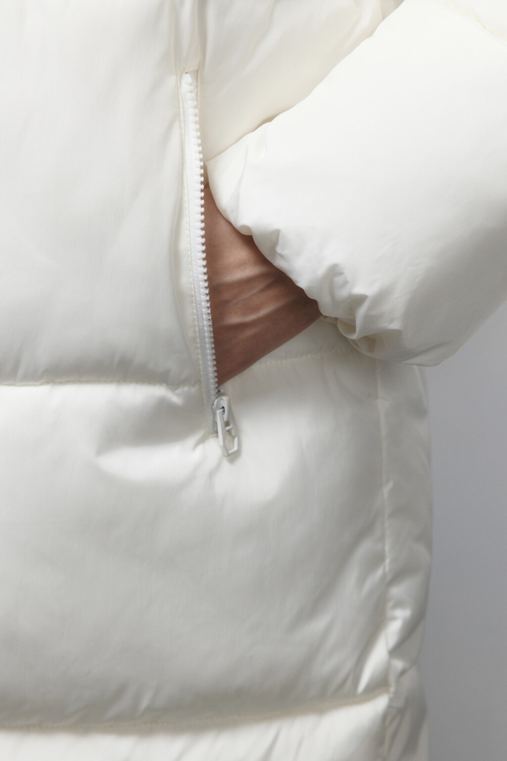 Куртка стеганая удлиненная с капюшоном - цвет молочный - 7
