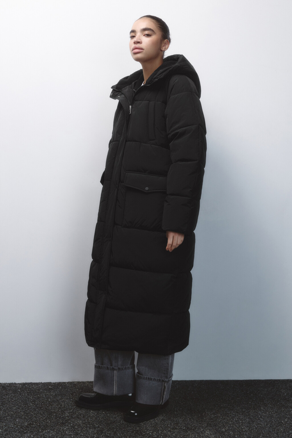 Куртка стеганая с подкладкой из искусственного меха - цвет черный - 3