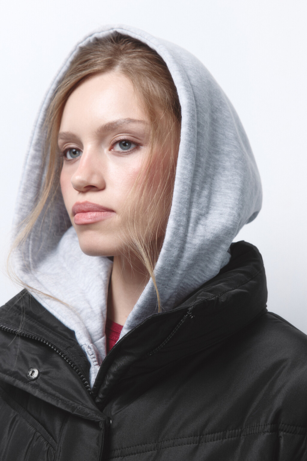 Куртка длинная стеганая с трикотажным капюшоном - цвет черный - 9