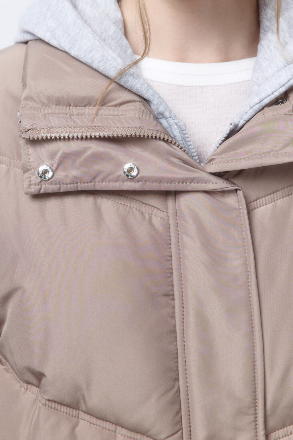 Куртка длинная стеганая с трикотажным капюшоном - цвет коричневый - 7