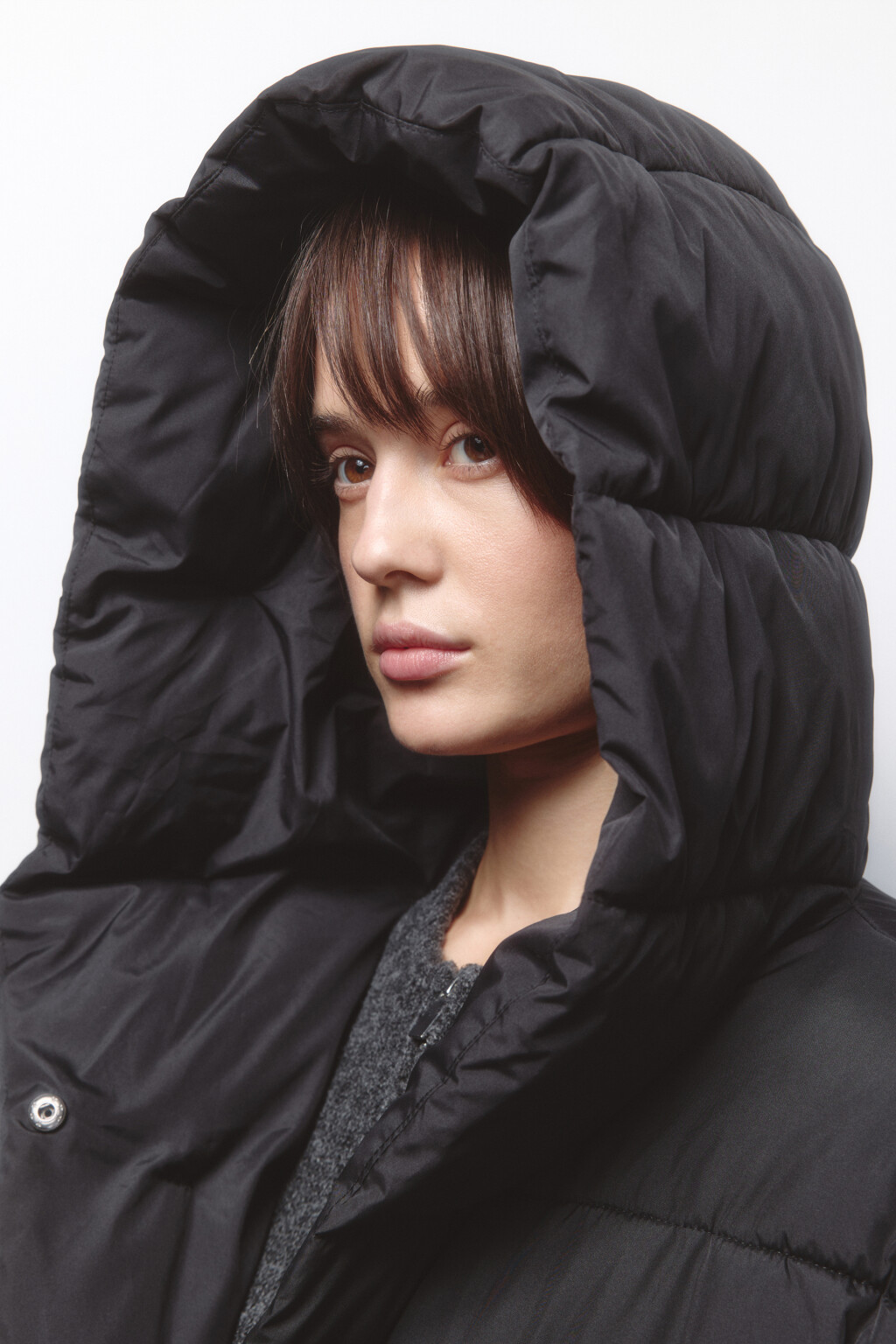 Пальто стеганое утепленное с капюшоном - цвет черный - 6