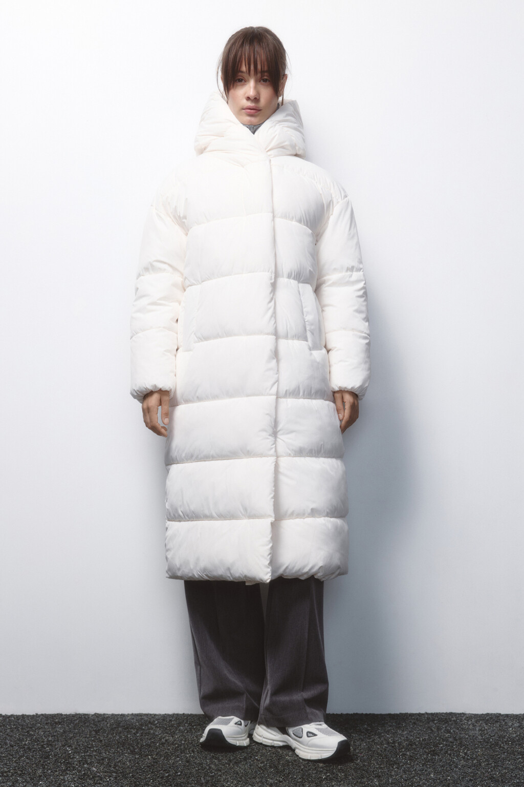 Пальто стеганое утепленное с капюшоном - цвет молочный - 2