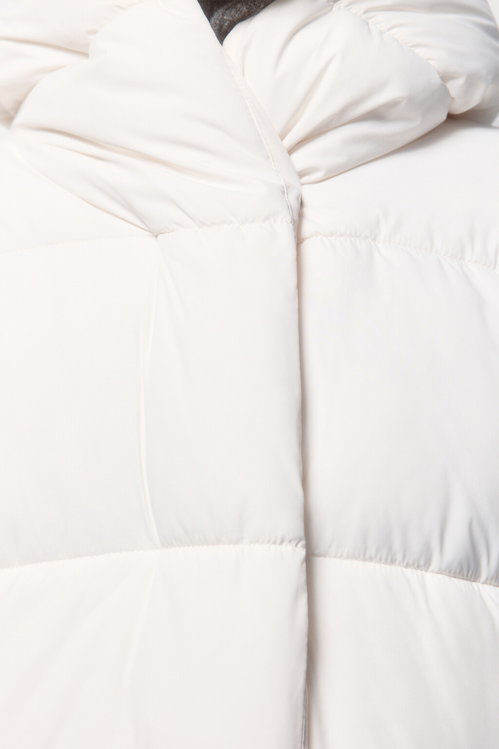 Пальто стеганое утепленное с капюшоном - цвет молочный - 6
