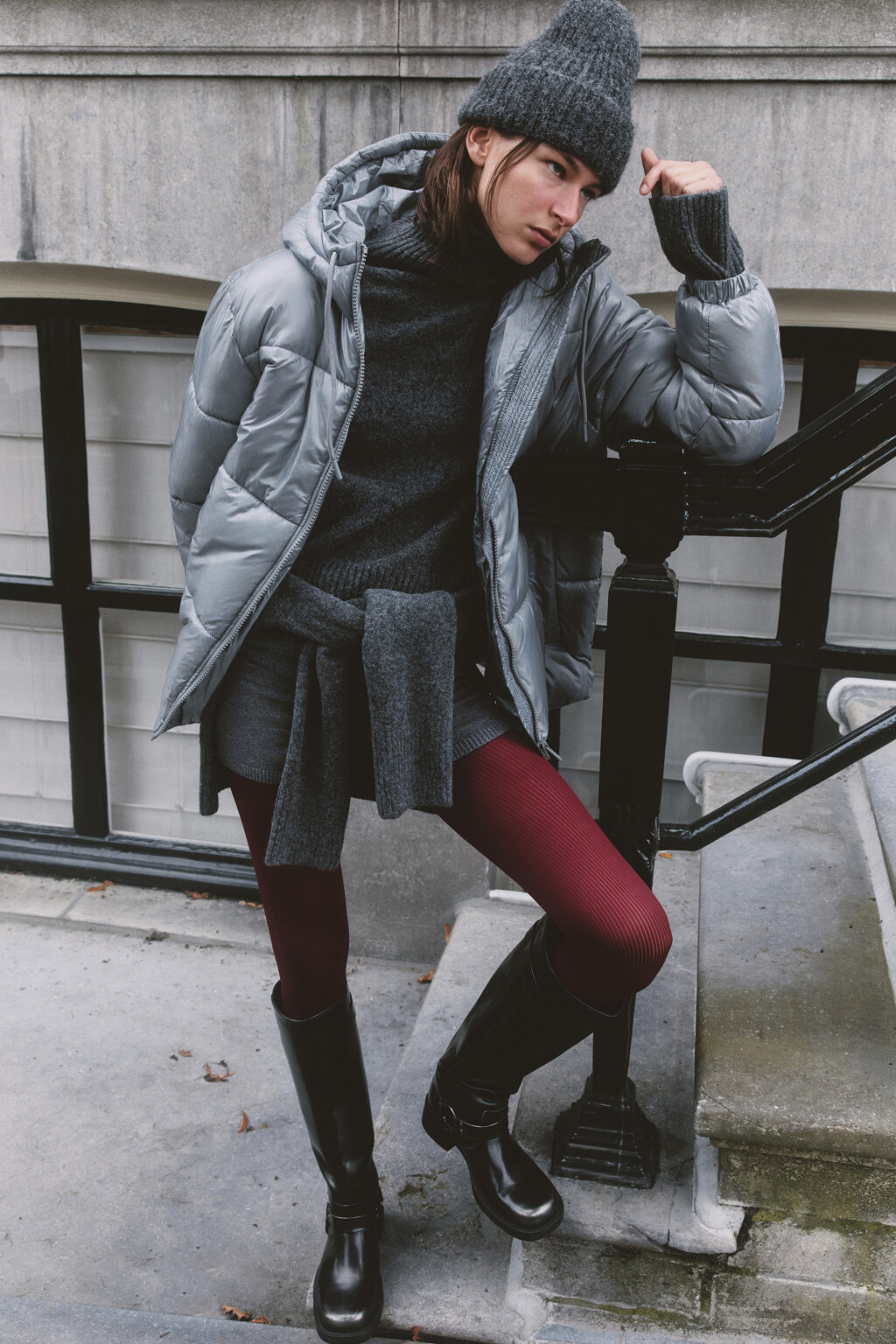 Куртка с капюшоном стеганая из блестящей ткани - цвет серый - 9