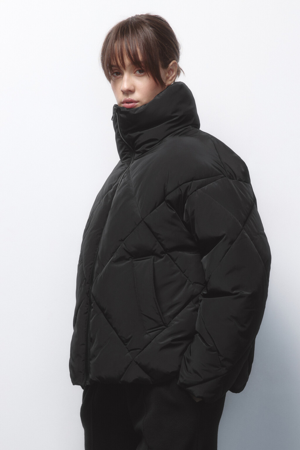 Куртка стеганая короткая с воротником-стойкой - цвет черный - 3