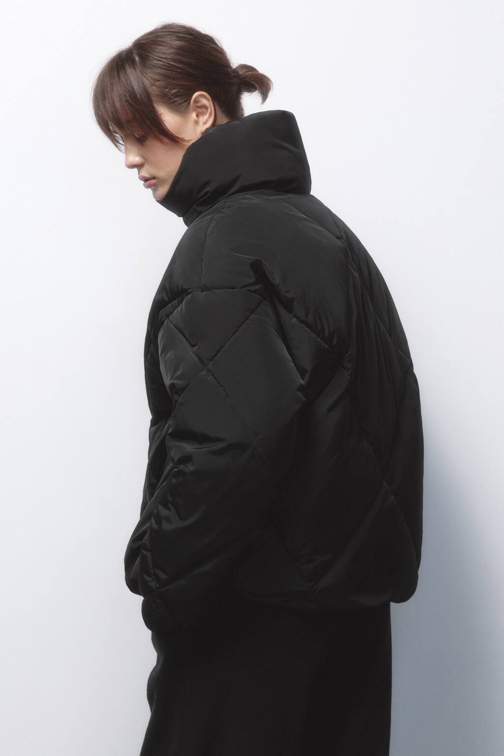 Куртка стеганая короткая с воротником-стойкой - цвет черный - 4