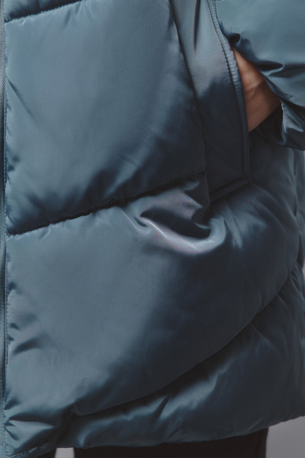 Куртка стеганая с широким воротником и капюшоном - цвет зеленый - 7