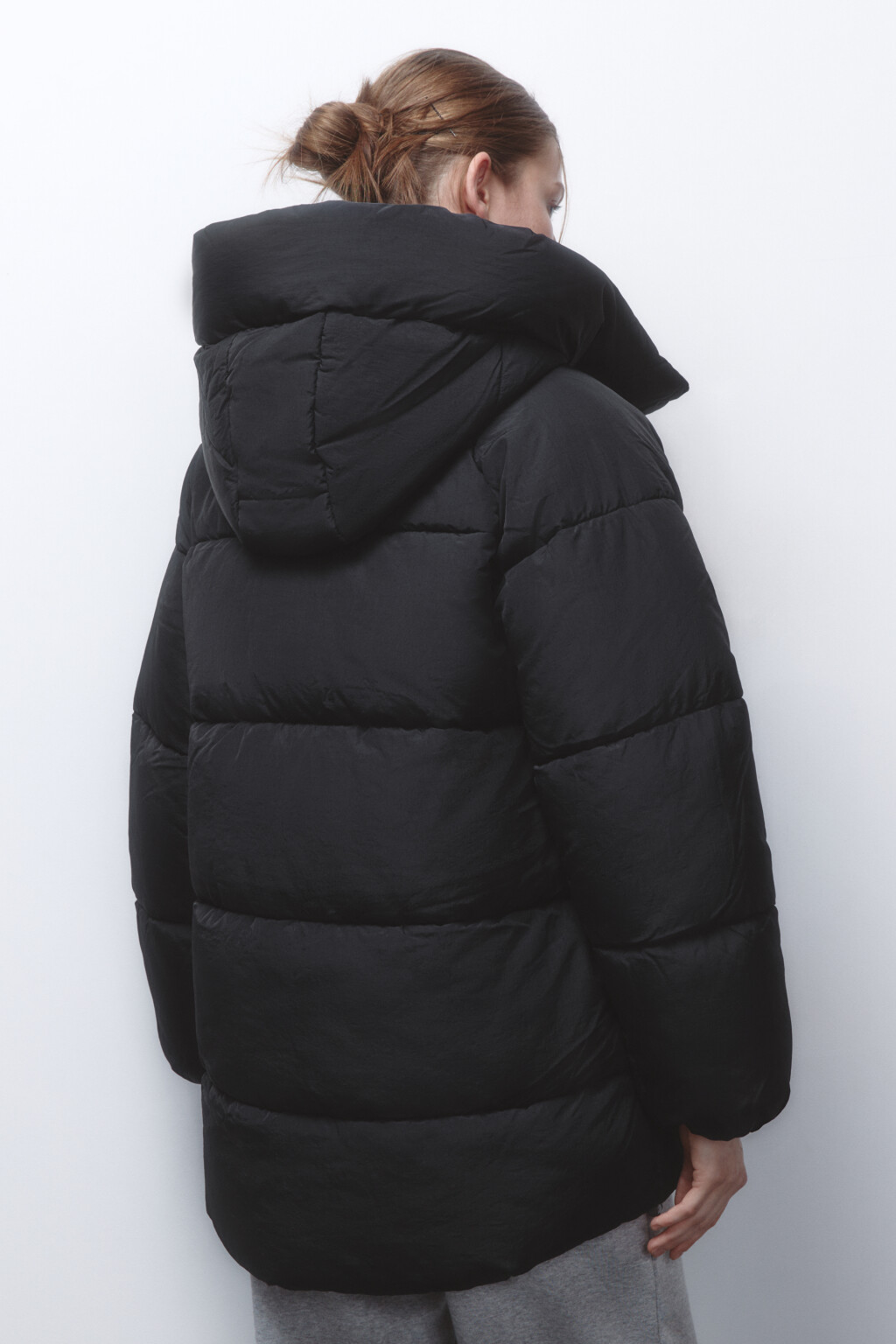 Куртка стеганая удлиненная с капюшоном - цвет черный - 5