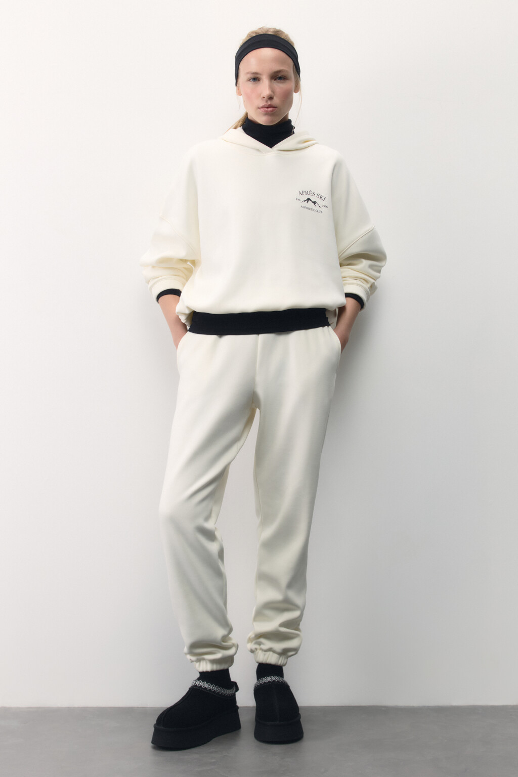 Брюки-джоггеры спортивные с начесом - цвет ванильный - 6