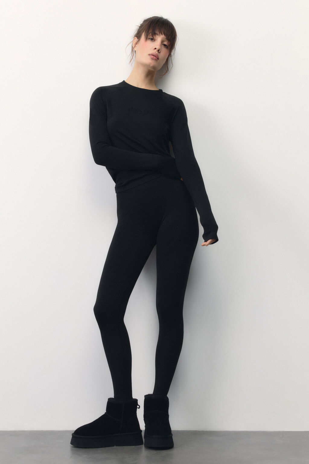 Леггинсы спортивные со средней посадкой - цвет черный - 1